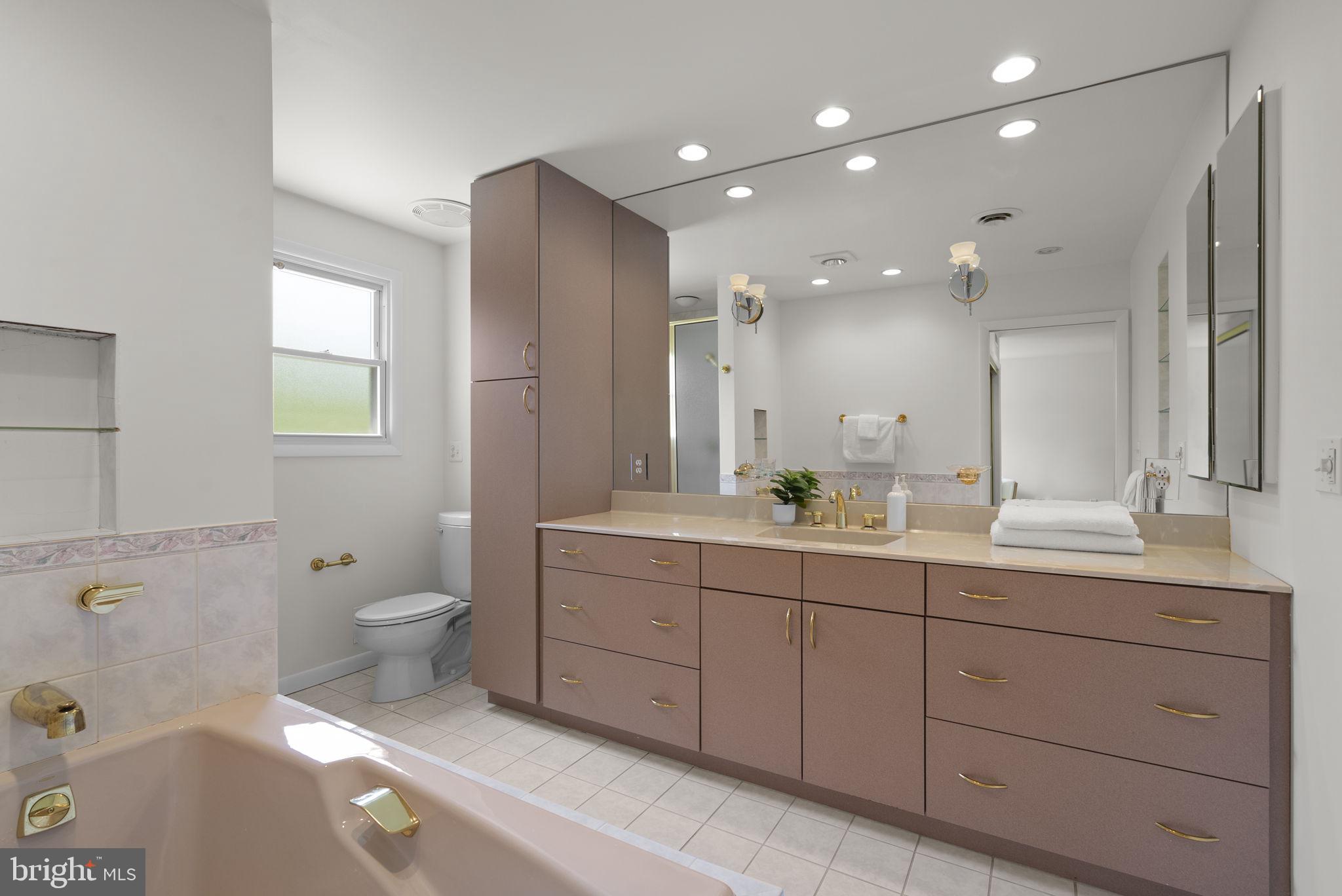 ANCHORAGE - Residential