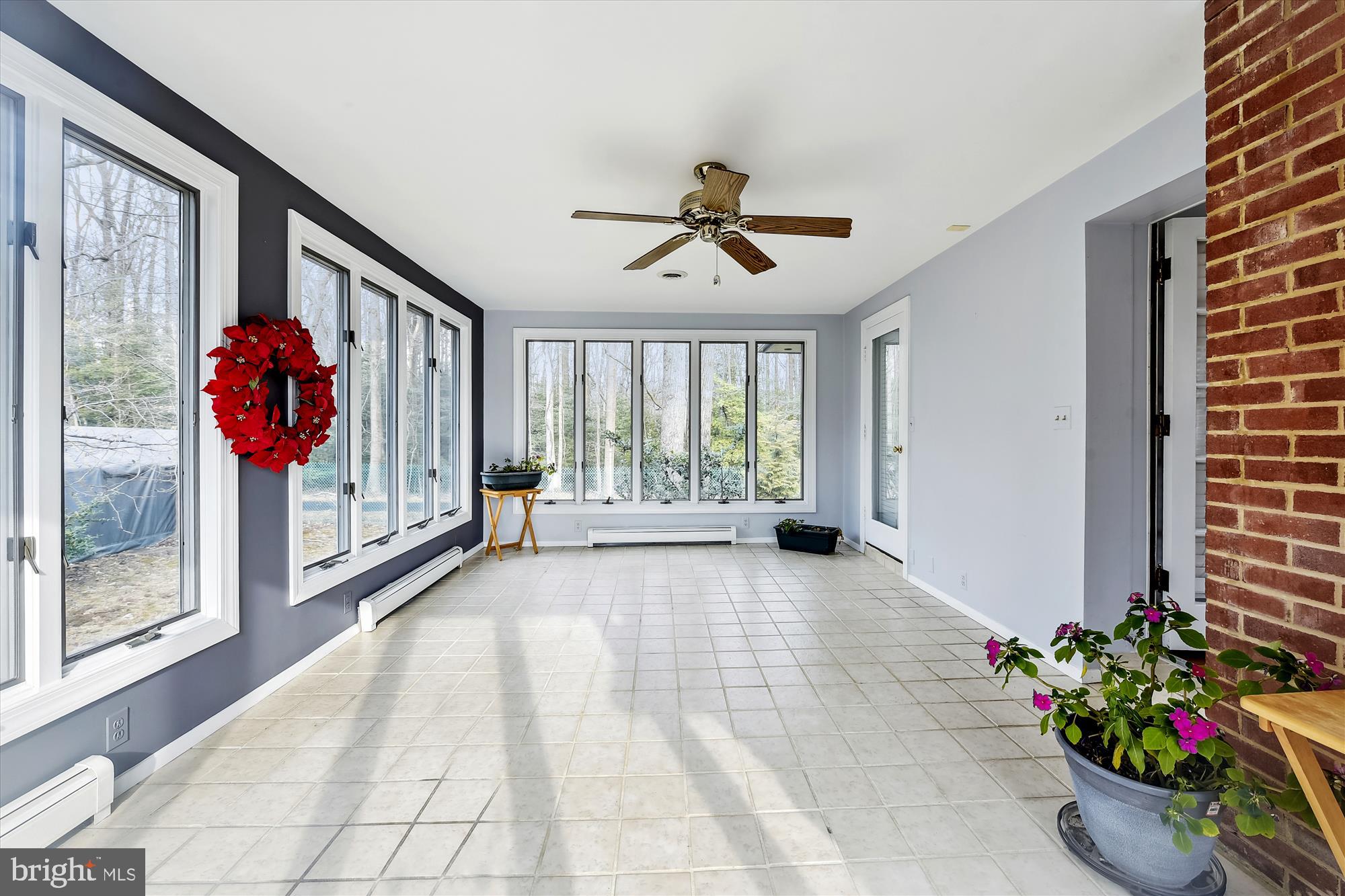 HILLANDALE - Residential