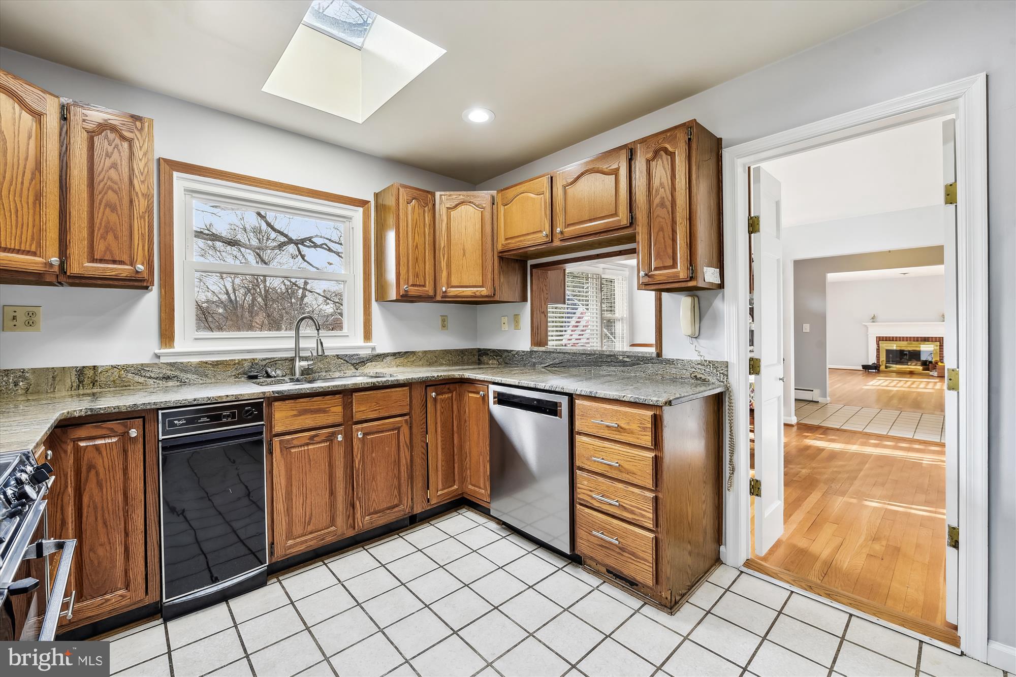 HILLANDALE - Residential