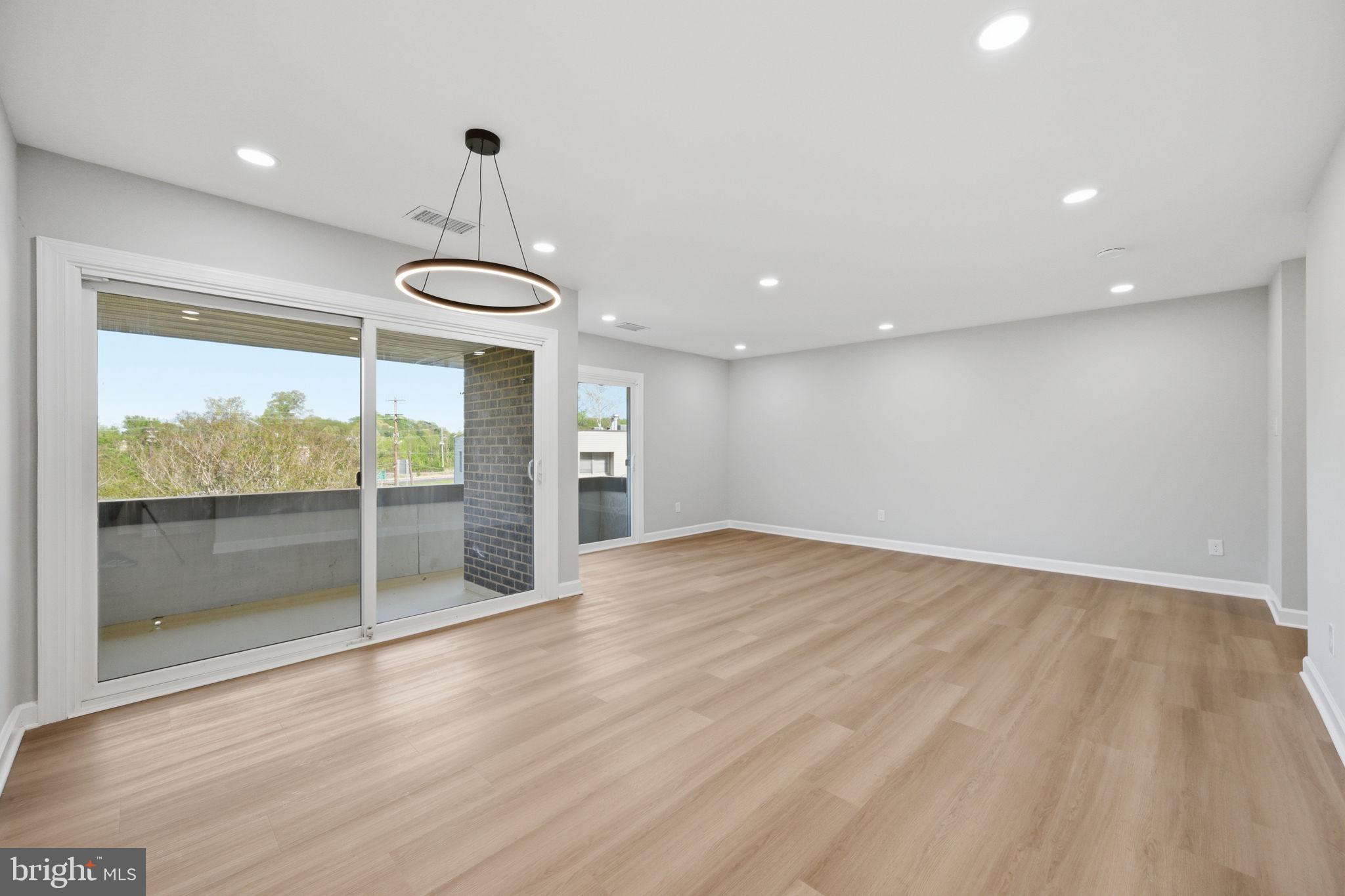 PINES CONDOMINIUM - Residential