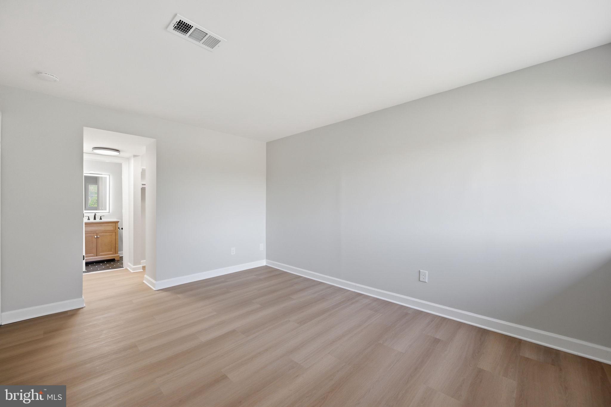 PINES CONDOMINIUM - Residential