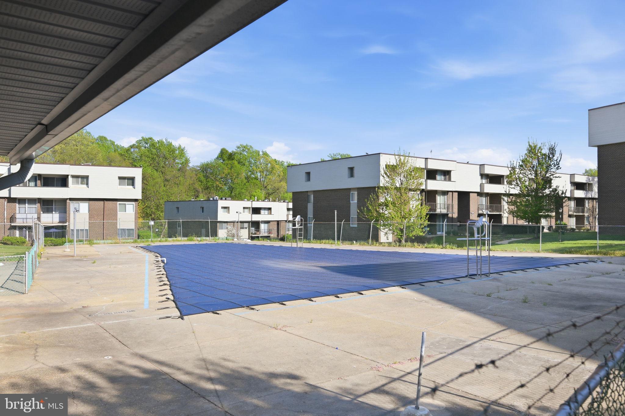 PINES CONDOMINIUM - Residential