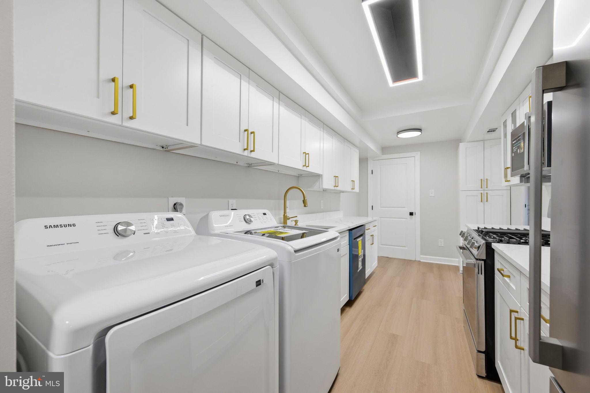 PINES CONDOMINIUM - Residential