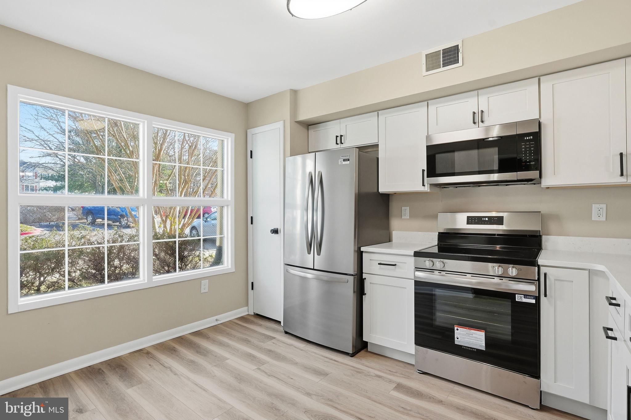 ANNAPOLIS OVERLOOK - Residential