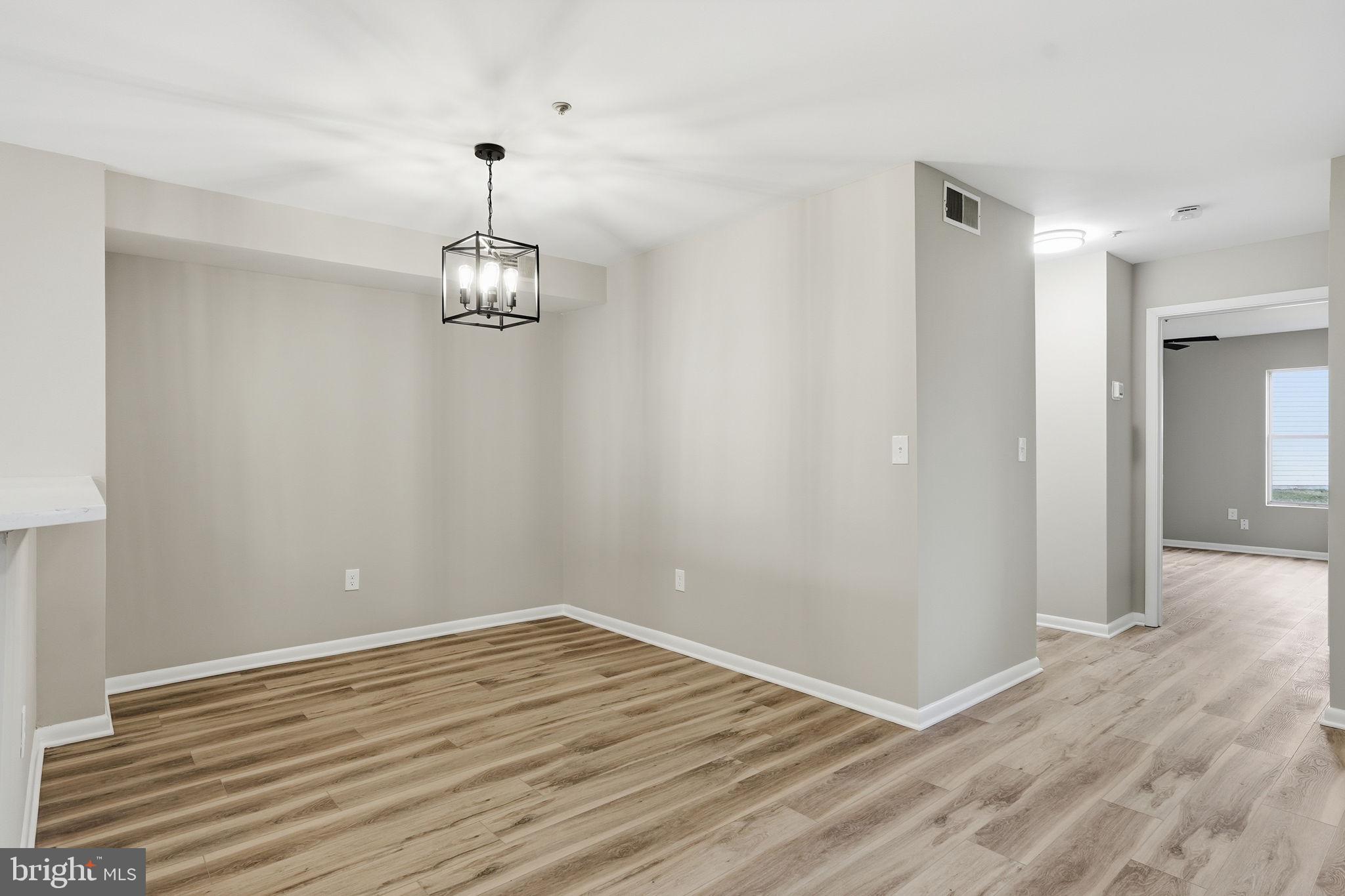 ANNAPOLIS OVERLOOK - Residential