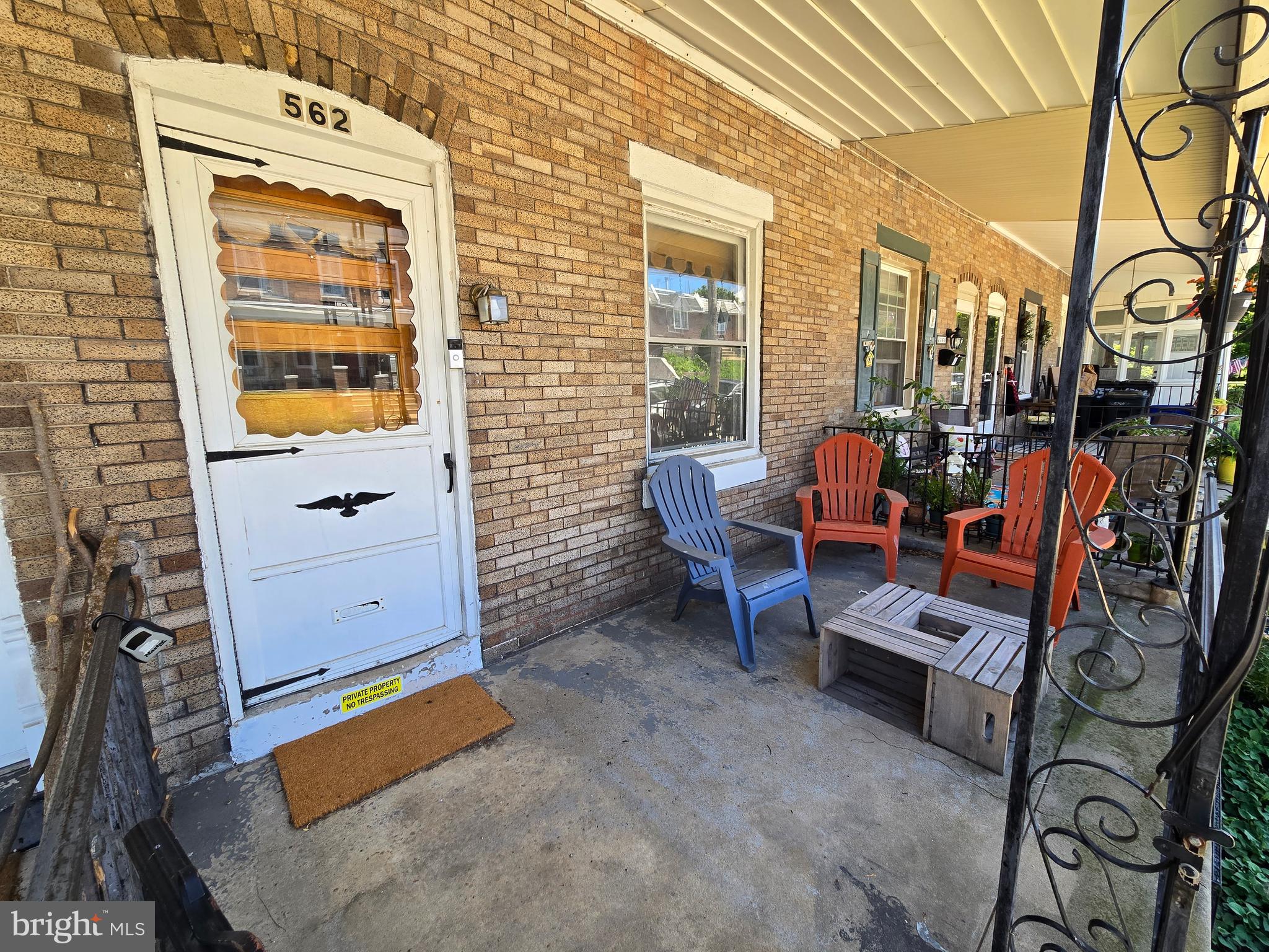 562 MARTIN STREET
