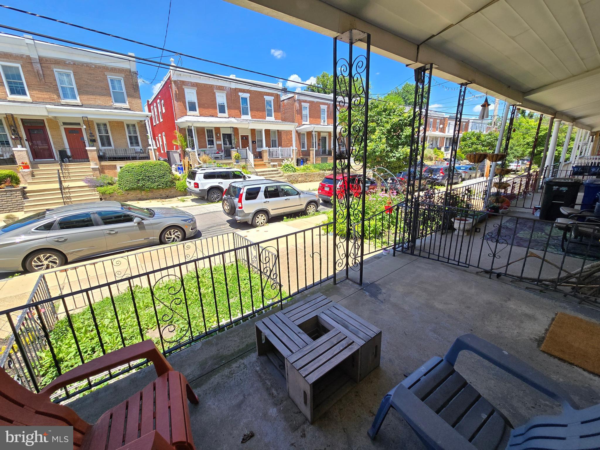 562 MARTIN STREET