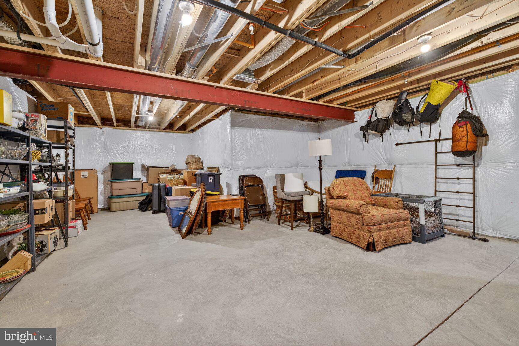 LAKE LINGANORE - Residential