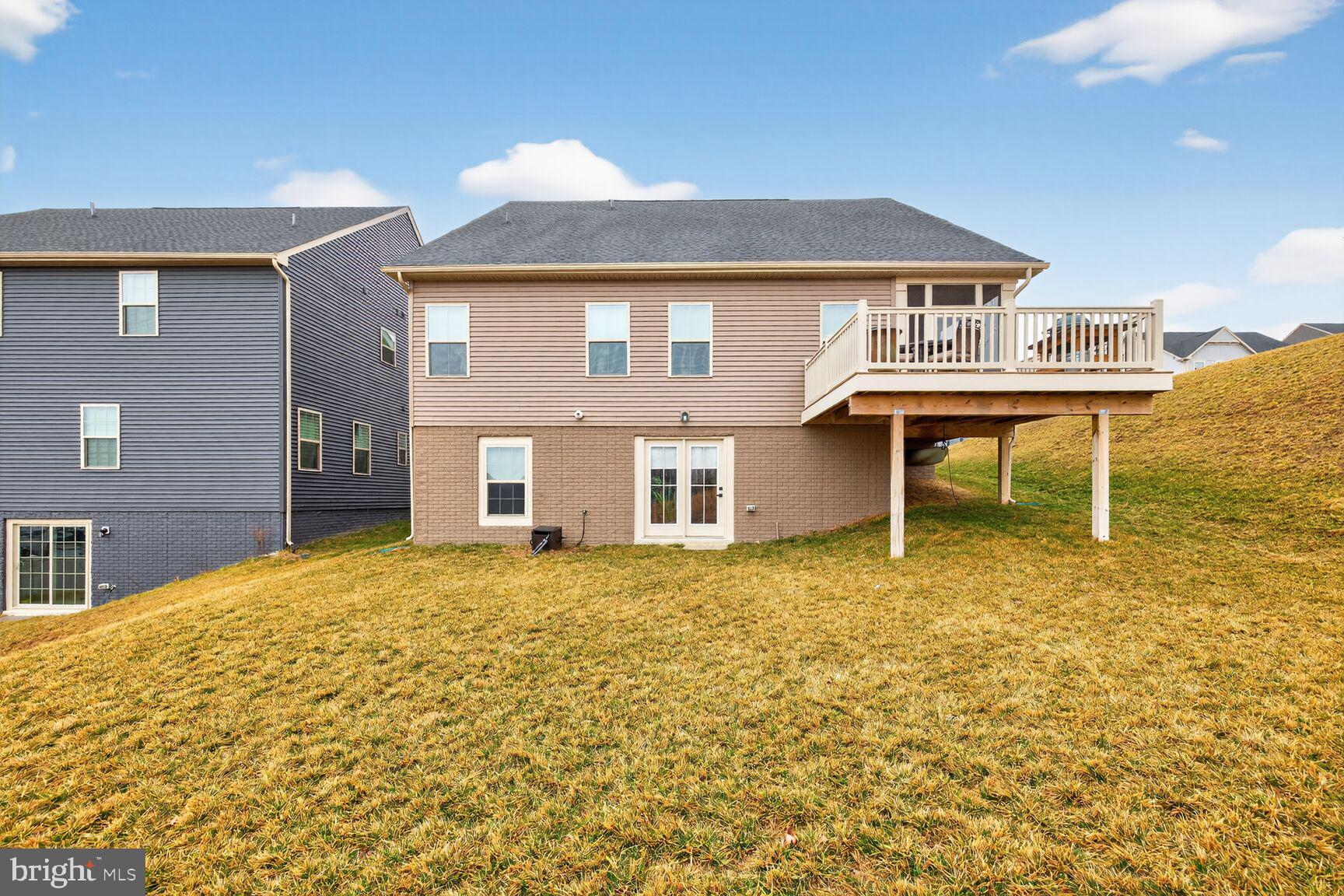 LAKE LINGANORE - Residential