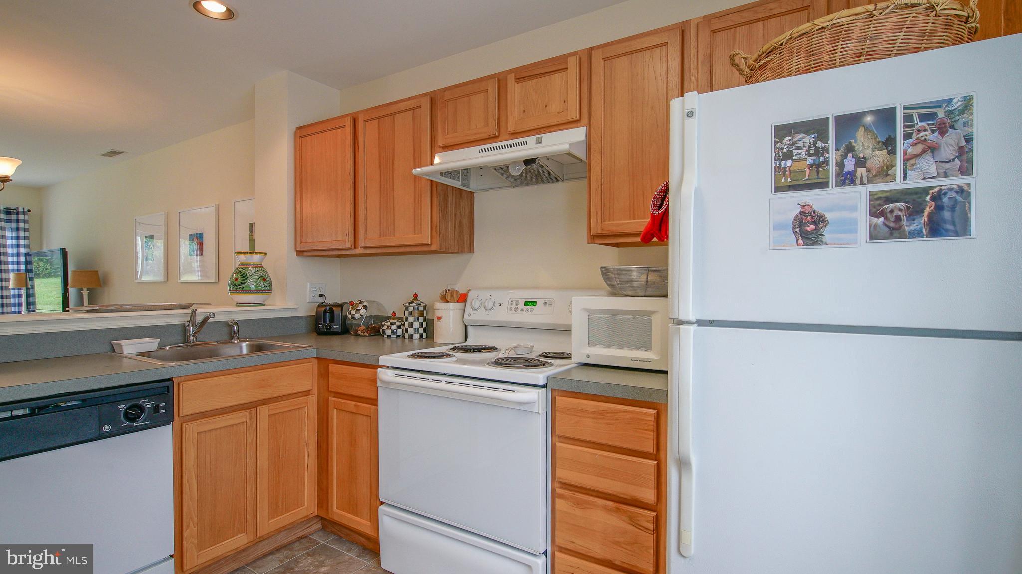 HILL TOP - Residential