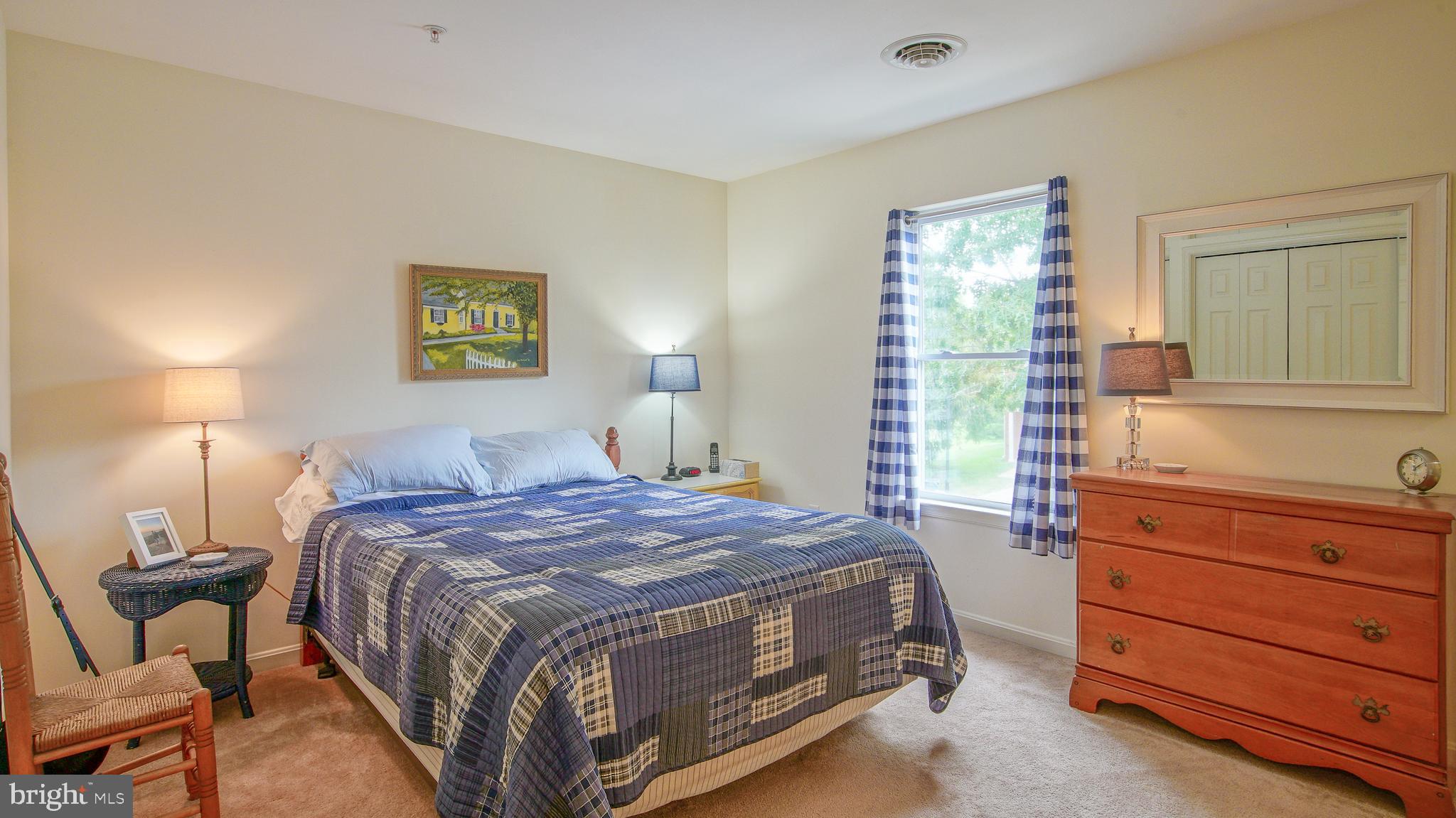 HILL TOP - Residential