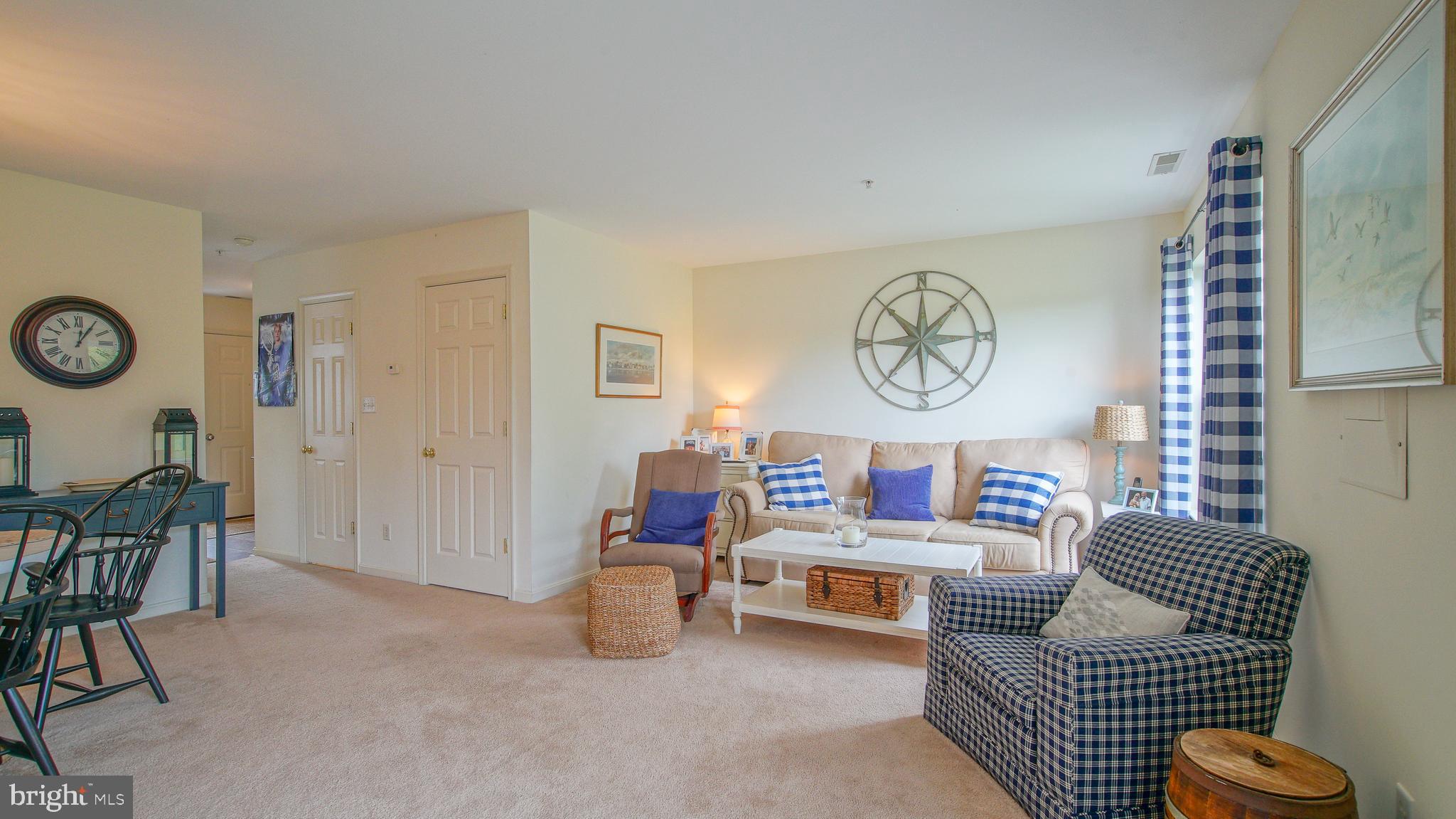 HILL TOP - Residential