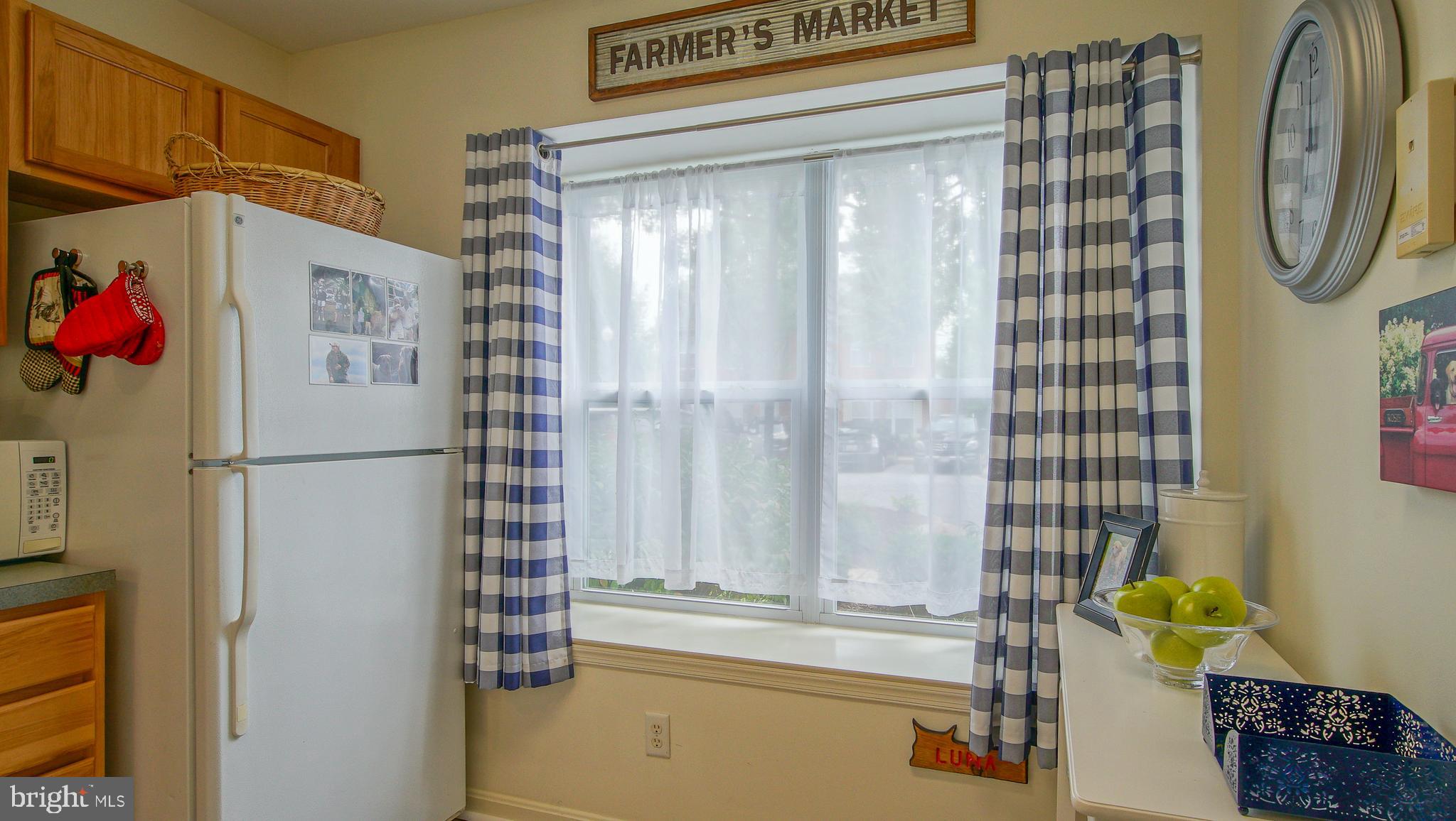 HILL TOP - Residential