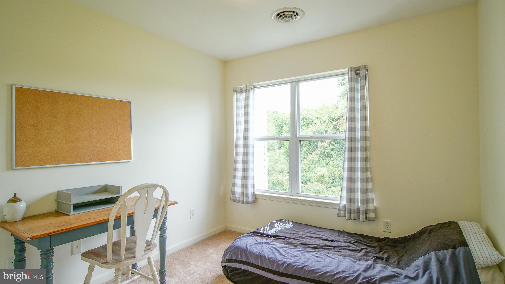 HILL TOP - Residential