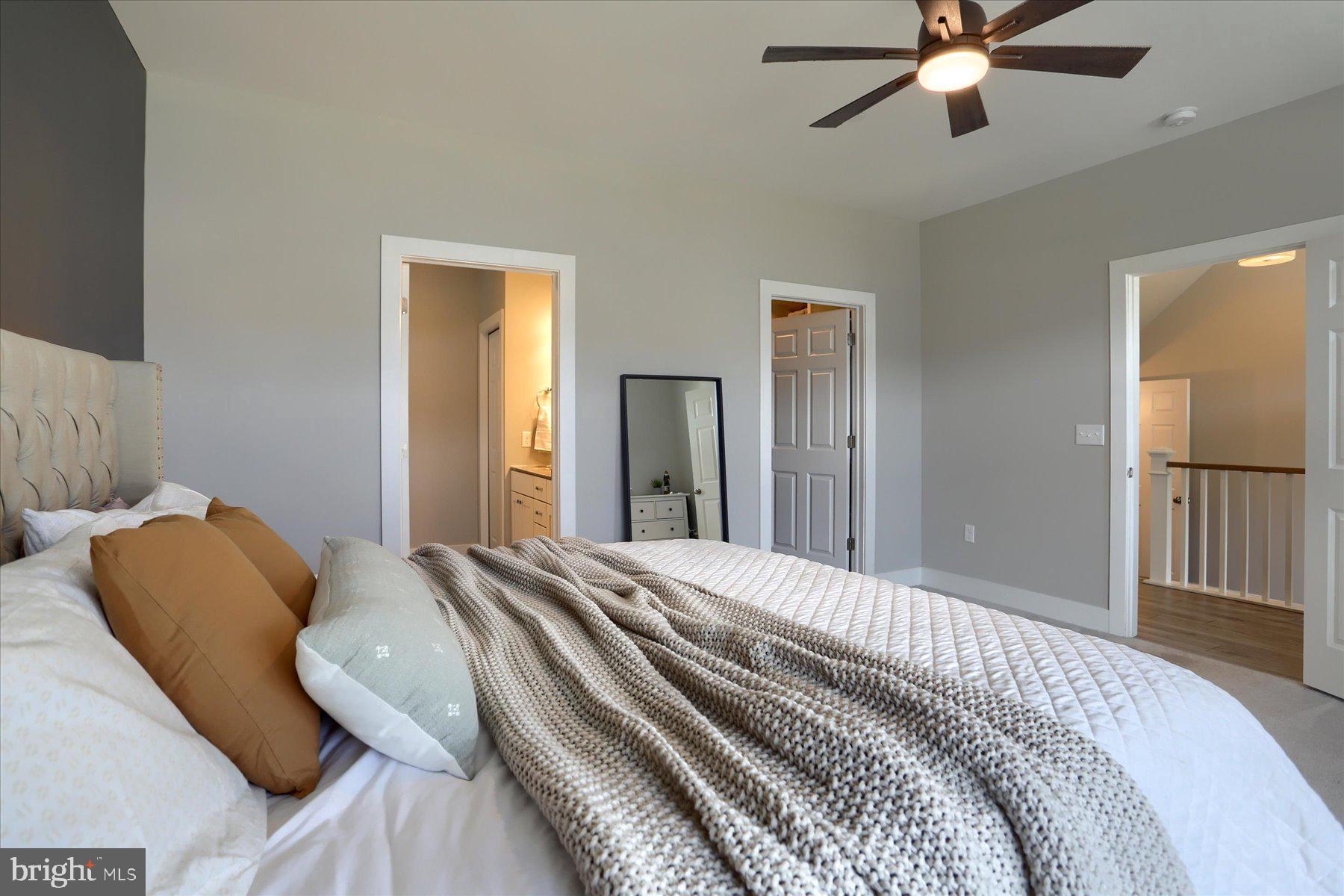 MADISON COURT - Residential