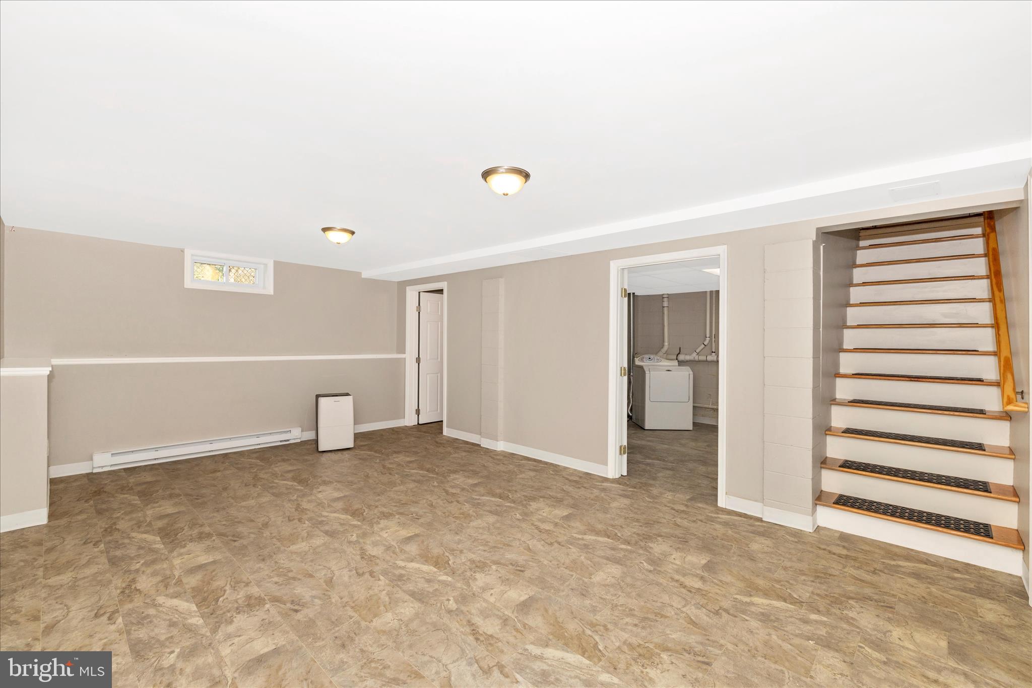 COLONIAL PARK - Residential