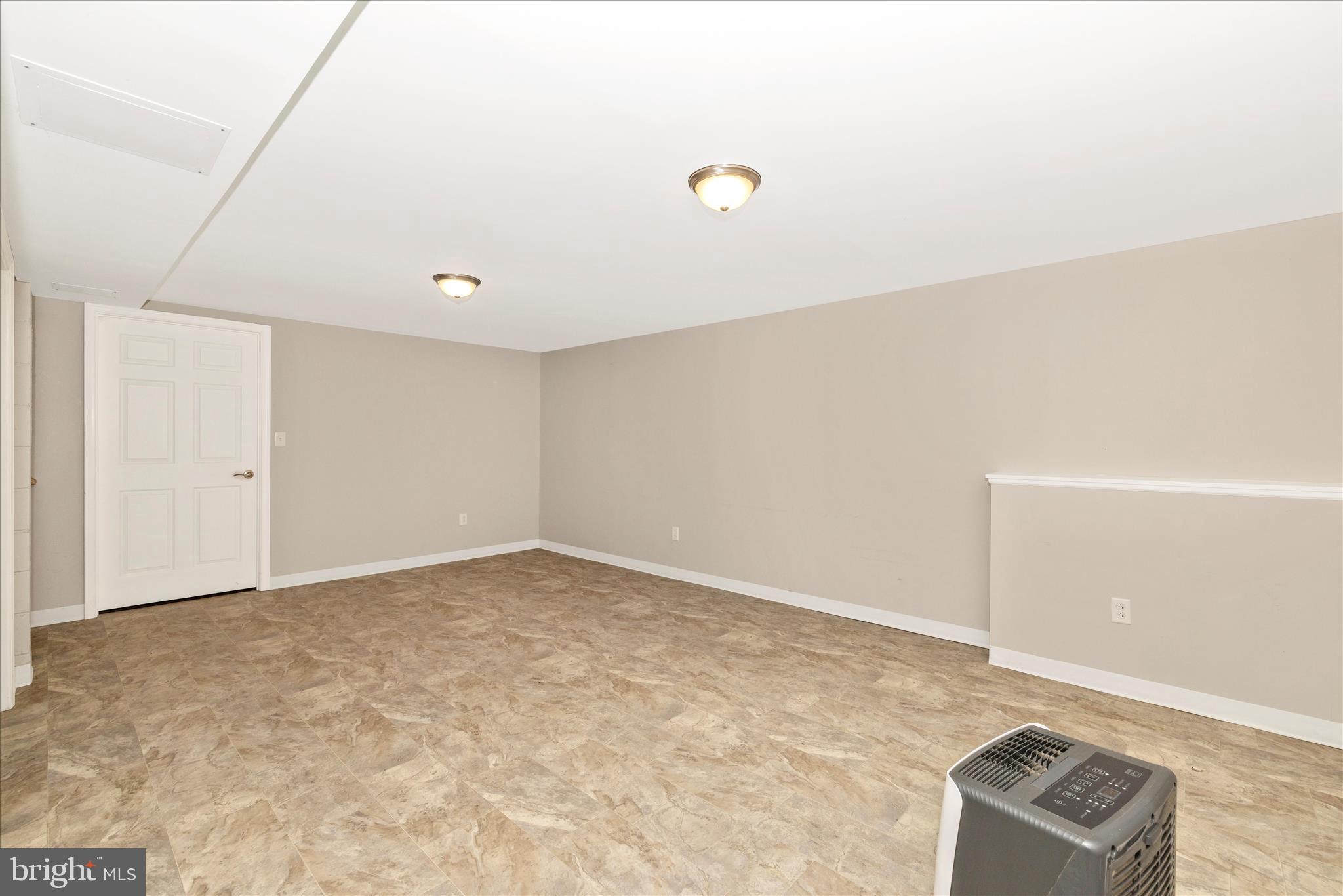 COLONIAL PARK - Residential