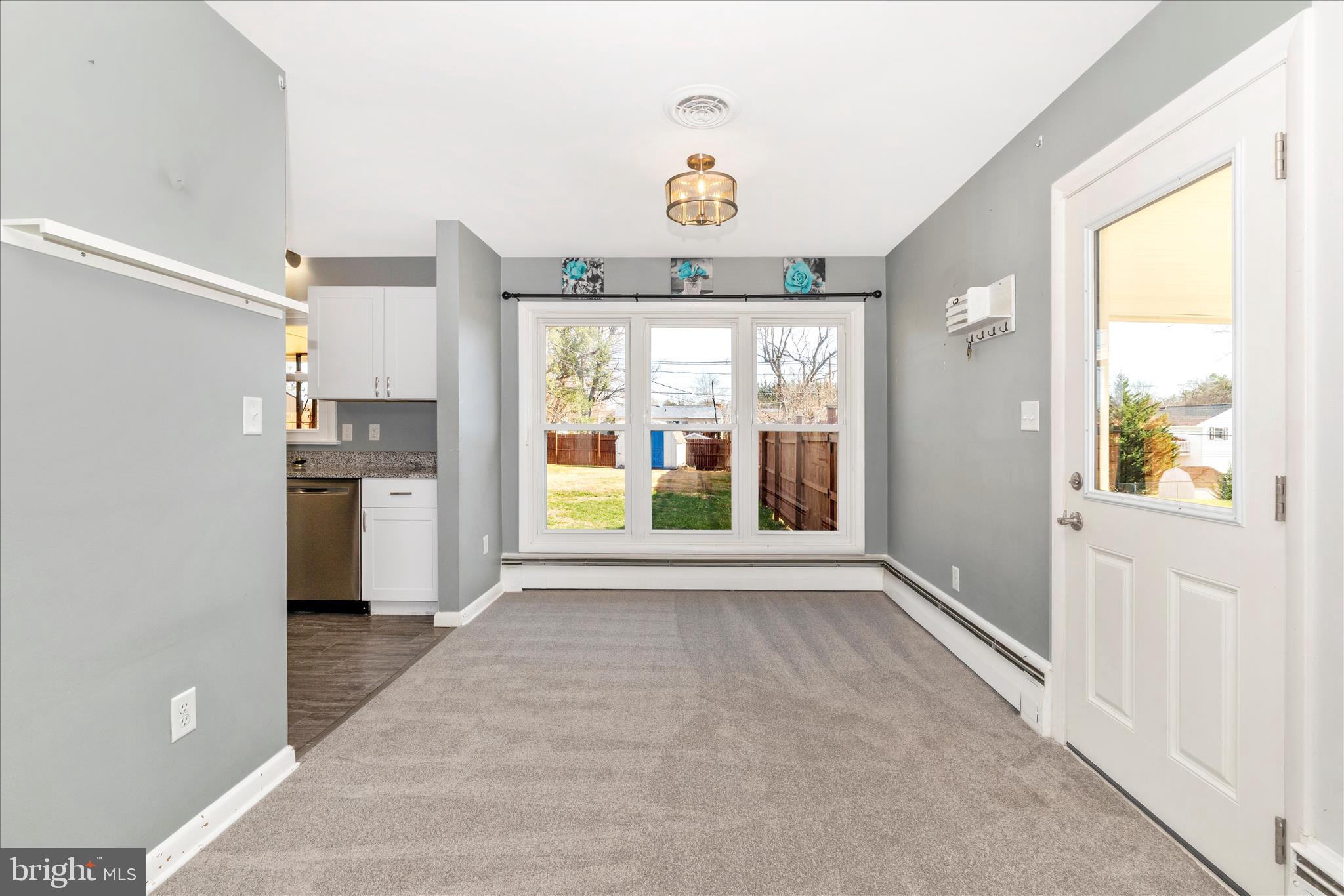 COLONIAL PARK - Residential