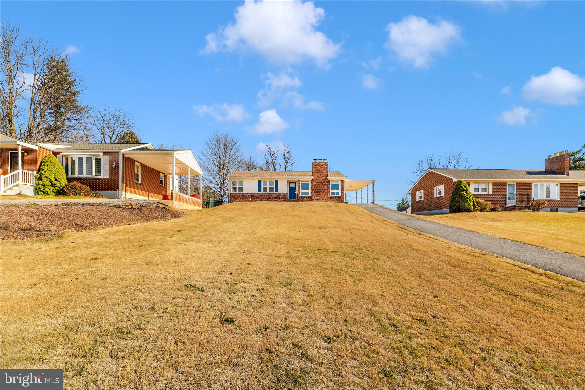 COLONIAL PARK - Residential