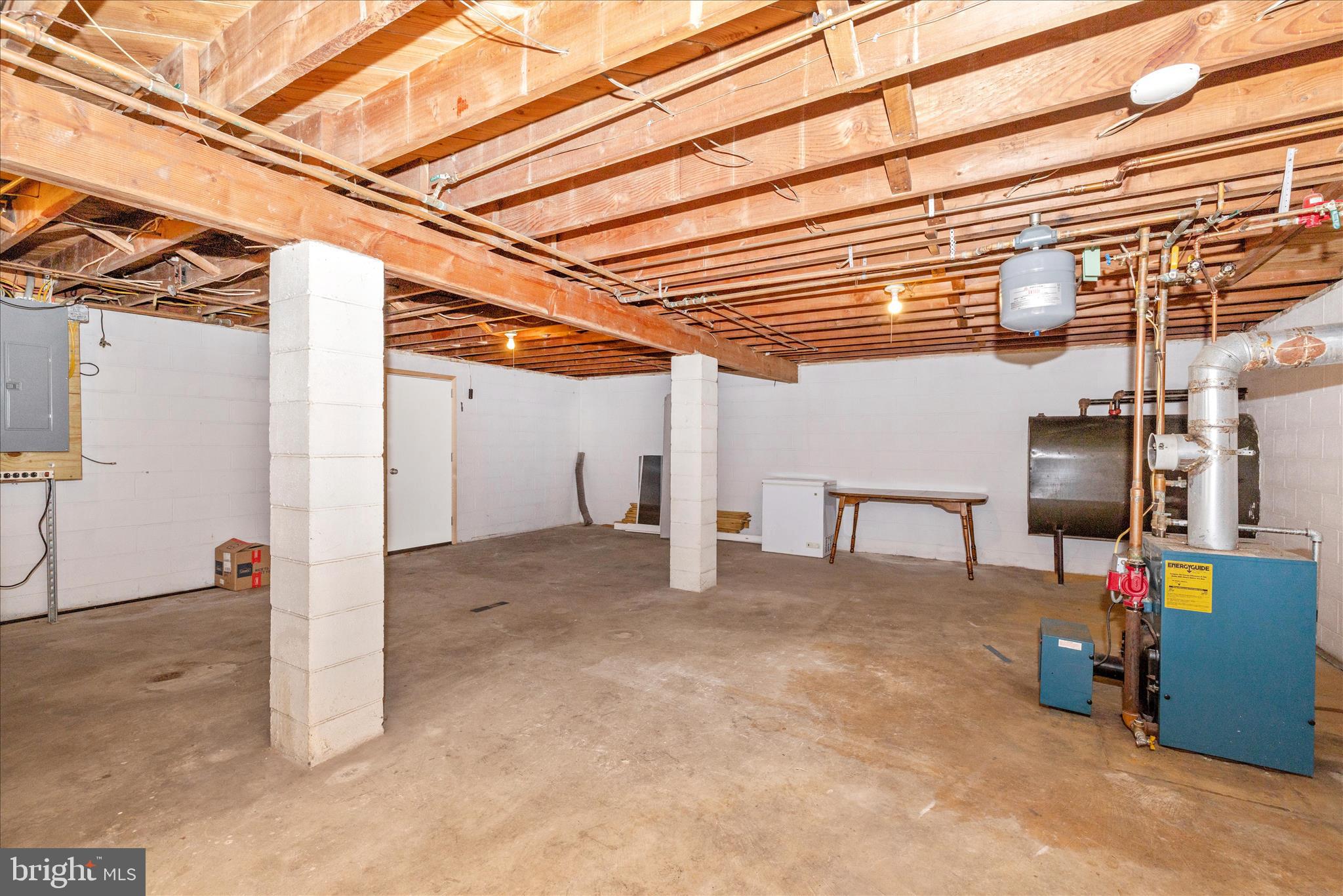 COLONIAL PARK - Residential