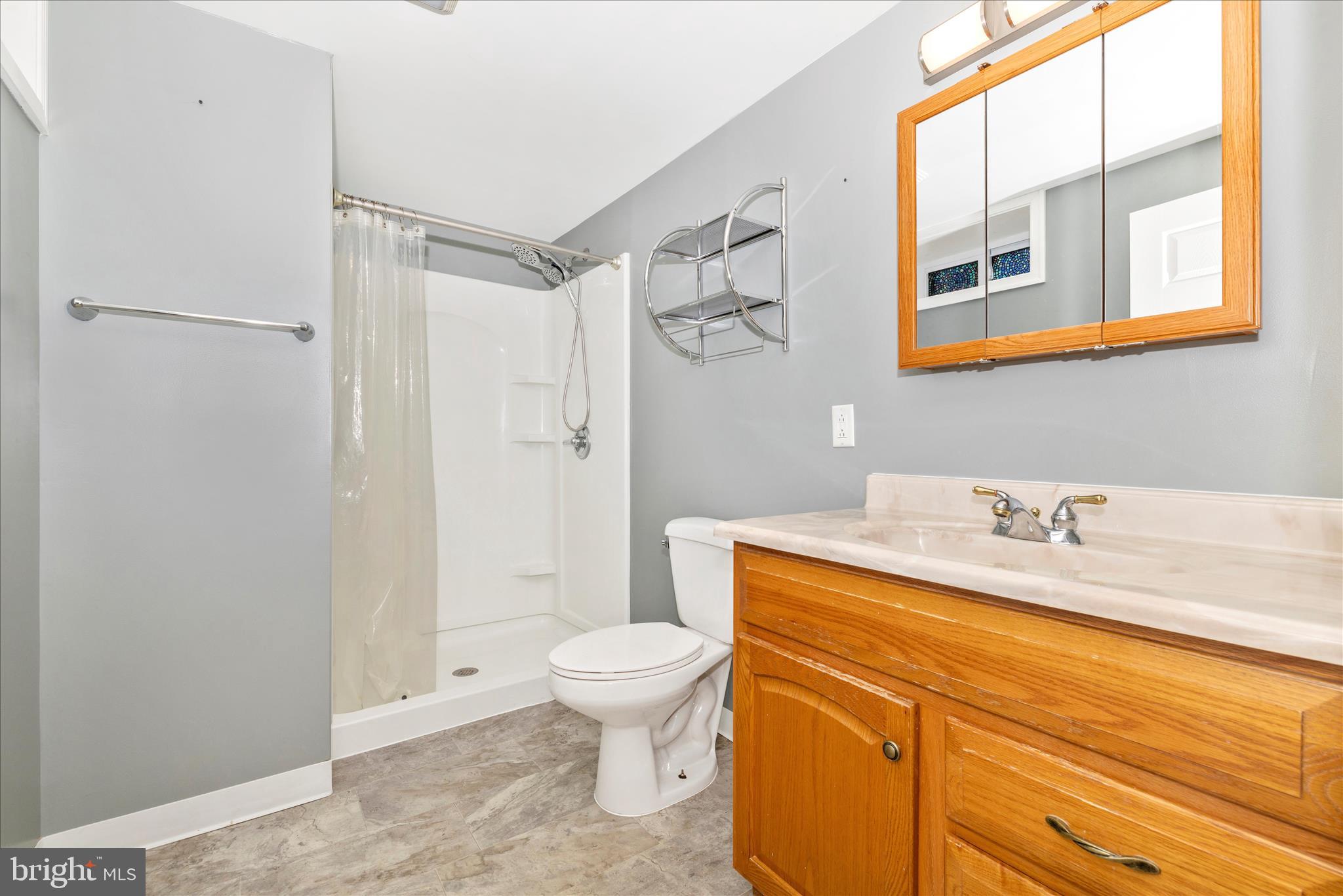 COLONIAL PARK - Residential