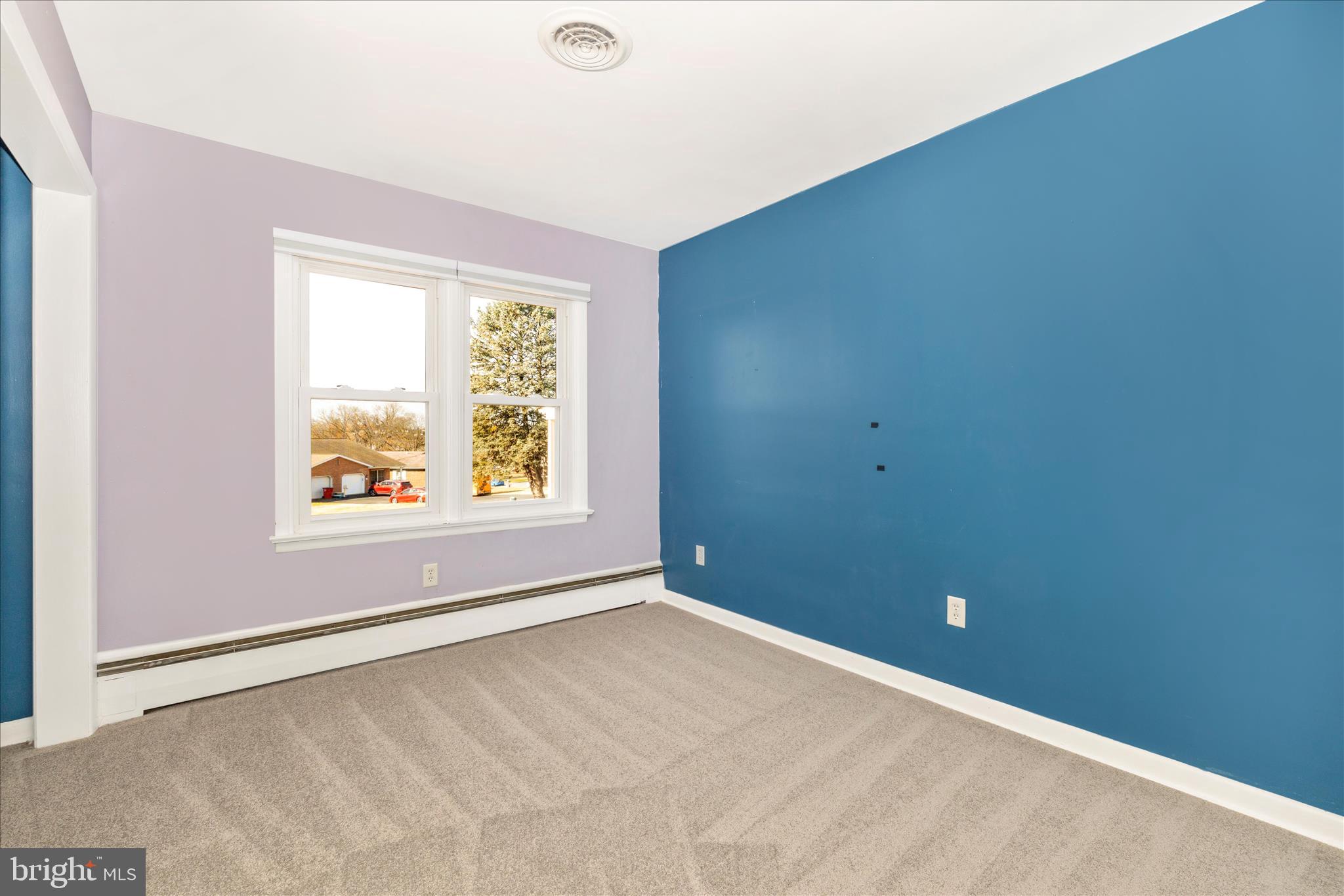 COLONIAL PARK - Residential