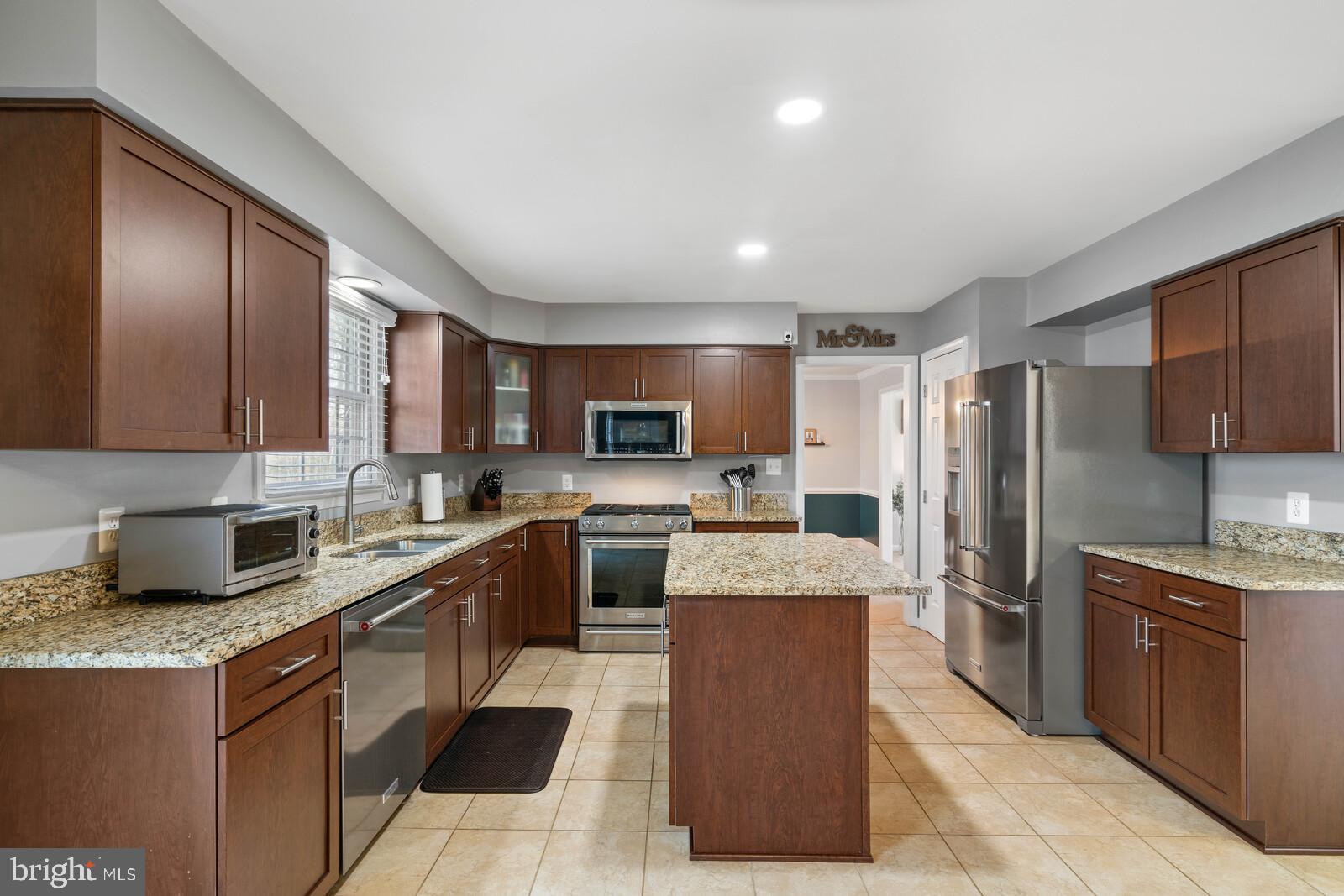 AUSTIN RIDGE - Residential