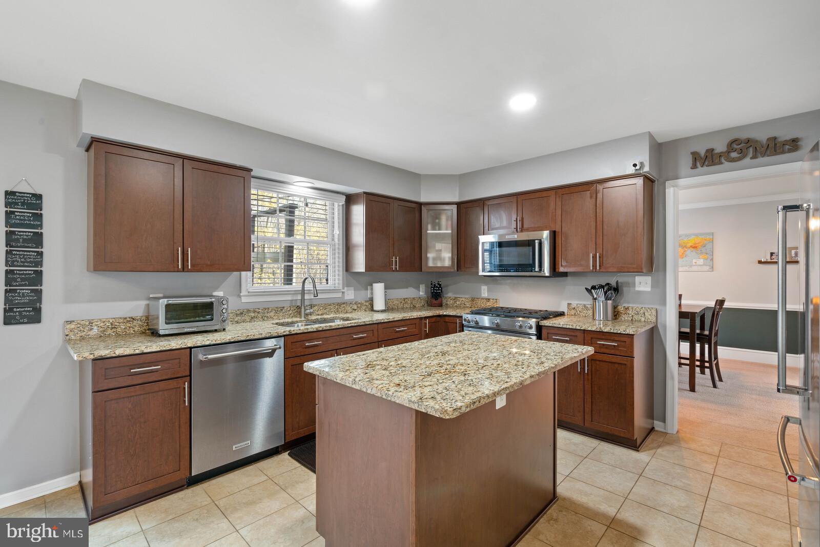 AUSTIN RIDGE - Residential