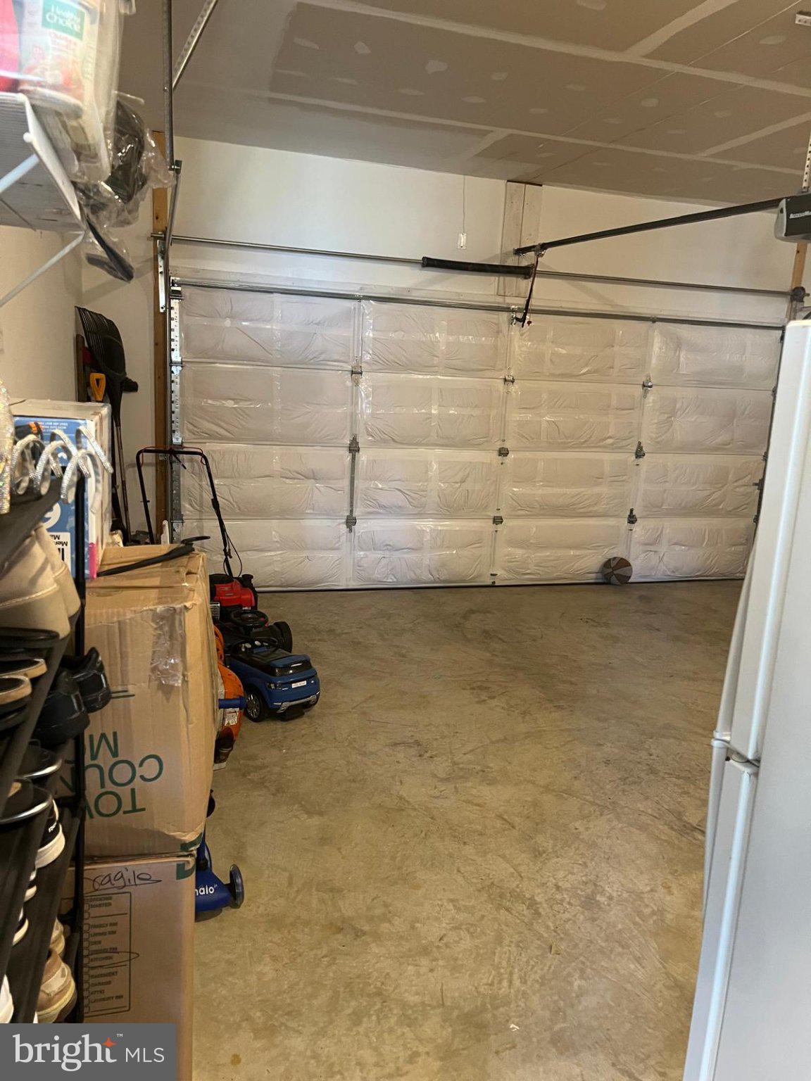 MAGNOLIA SPRINGS - Residential Lease