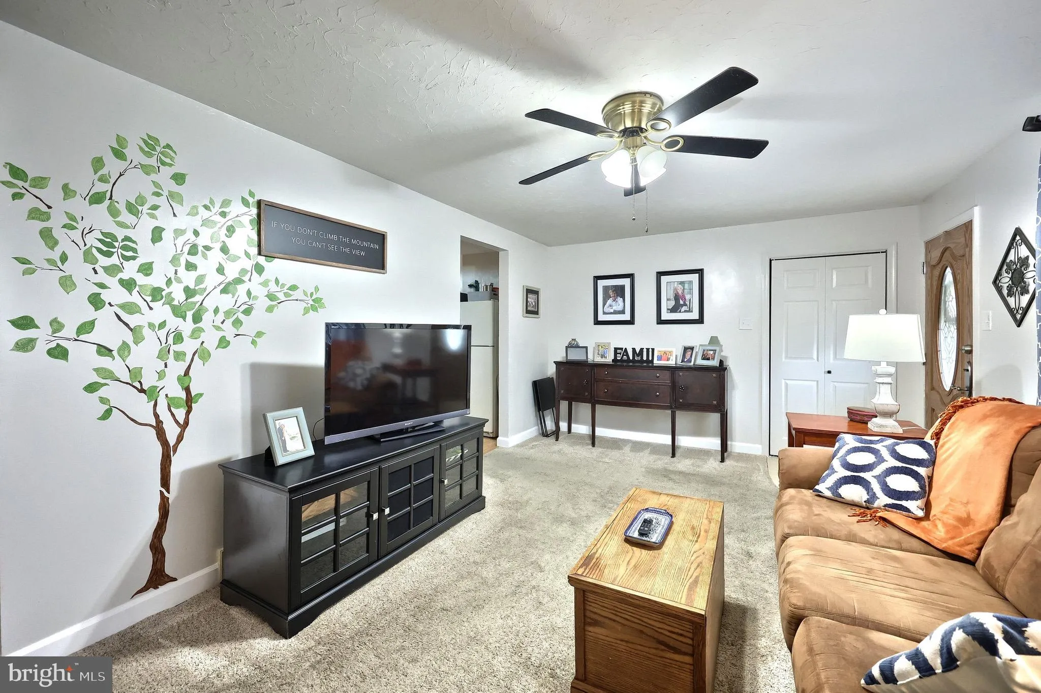 York, Pennsylvania 17404, United States, 3 Bedrooms Bedrooms, ,2 BathroomsBathrooms,Residential,Pending,216384