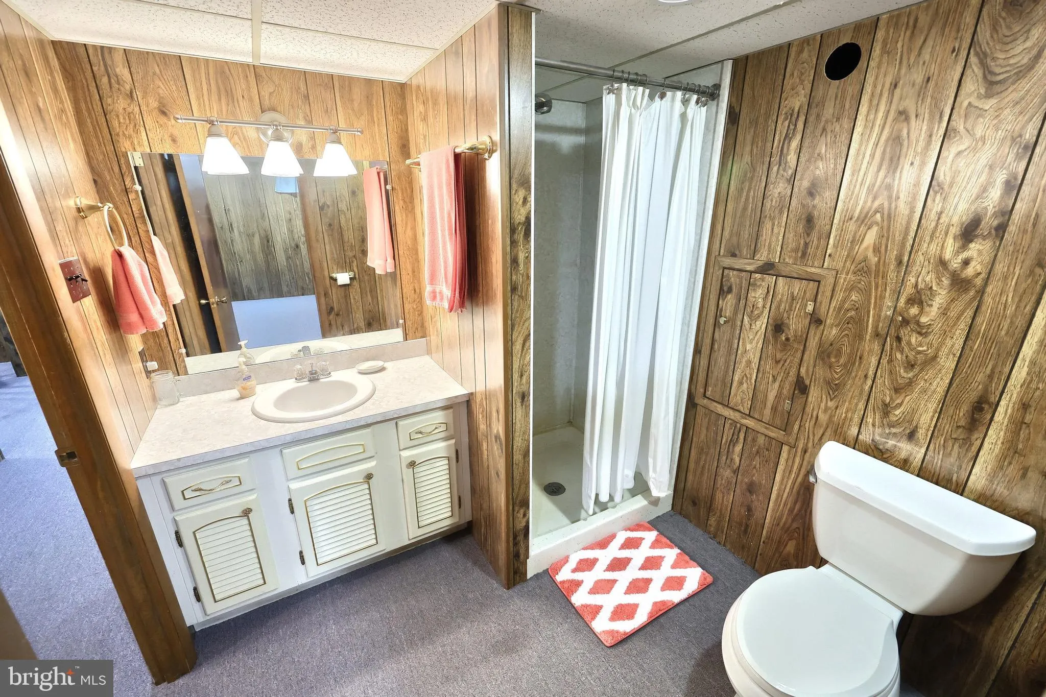 York, Pennsylvania 17404, United States, 3 Bedrooms Bedrooms, ,2 BathroomsBathrooms,Residential,Pending,216384