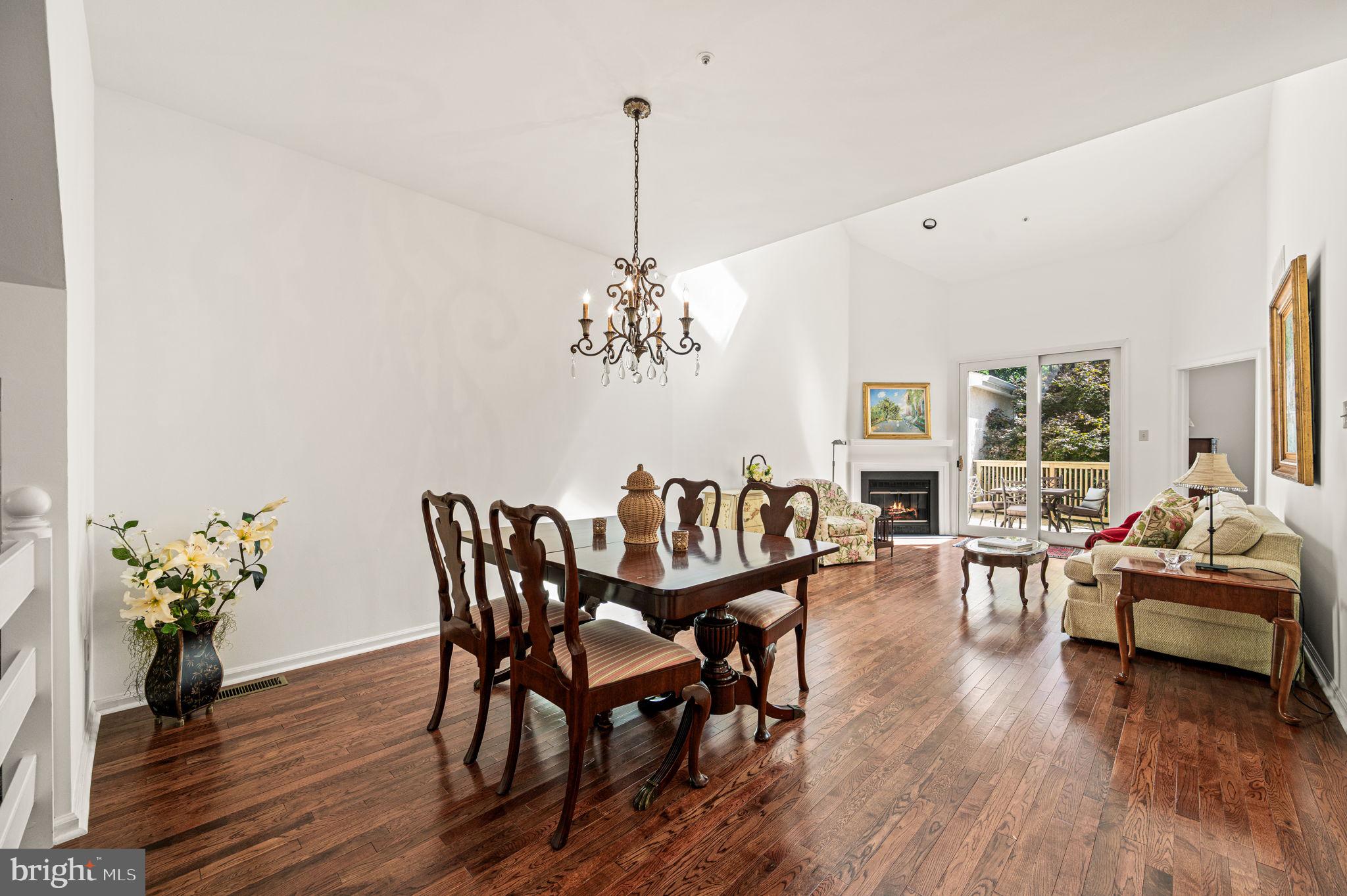 507 WATERS EDGE COURT