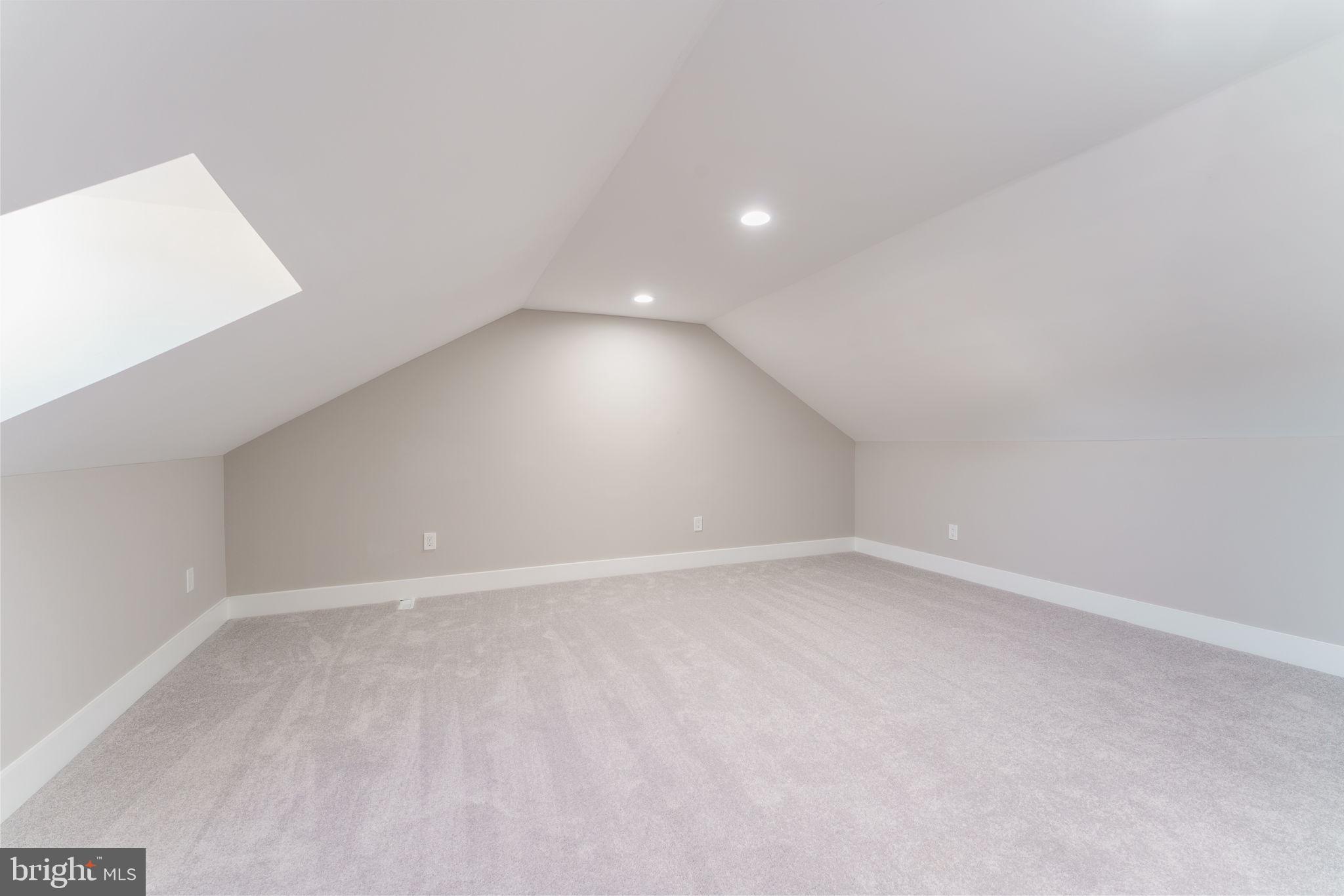 PERRING LOCH - Residential