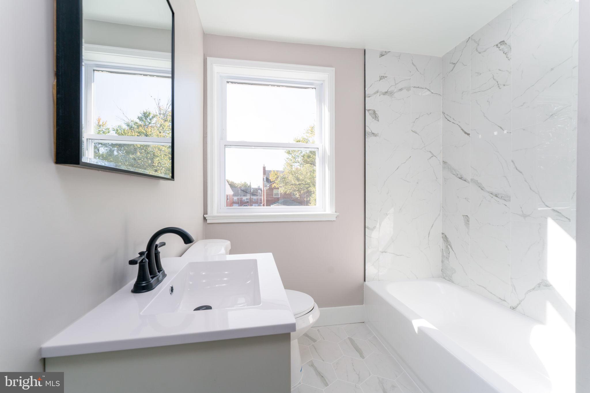 PERRING LOCH - Residential