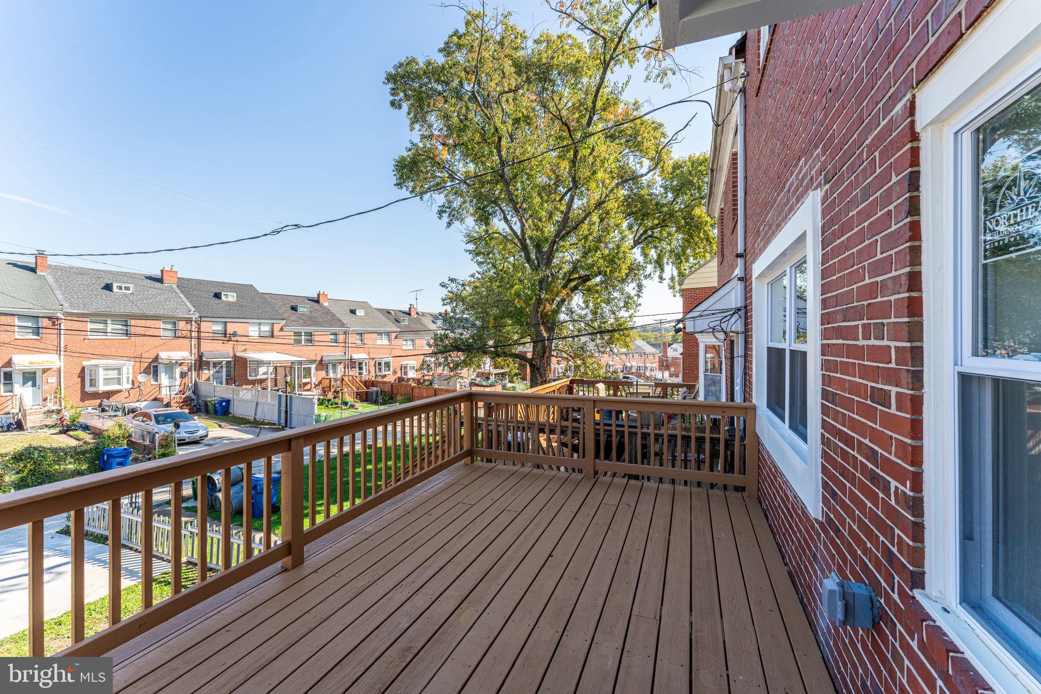 PERRING LOCH - Residential