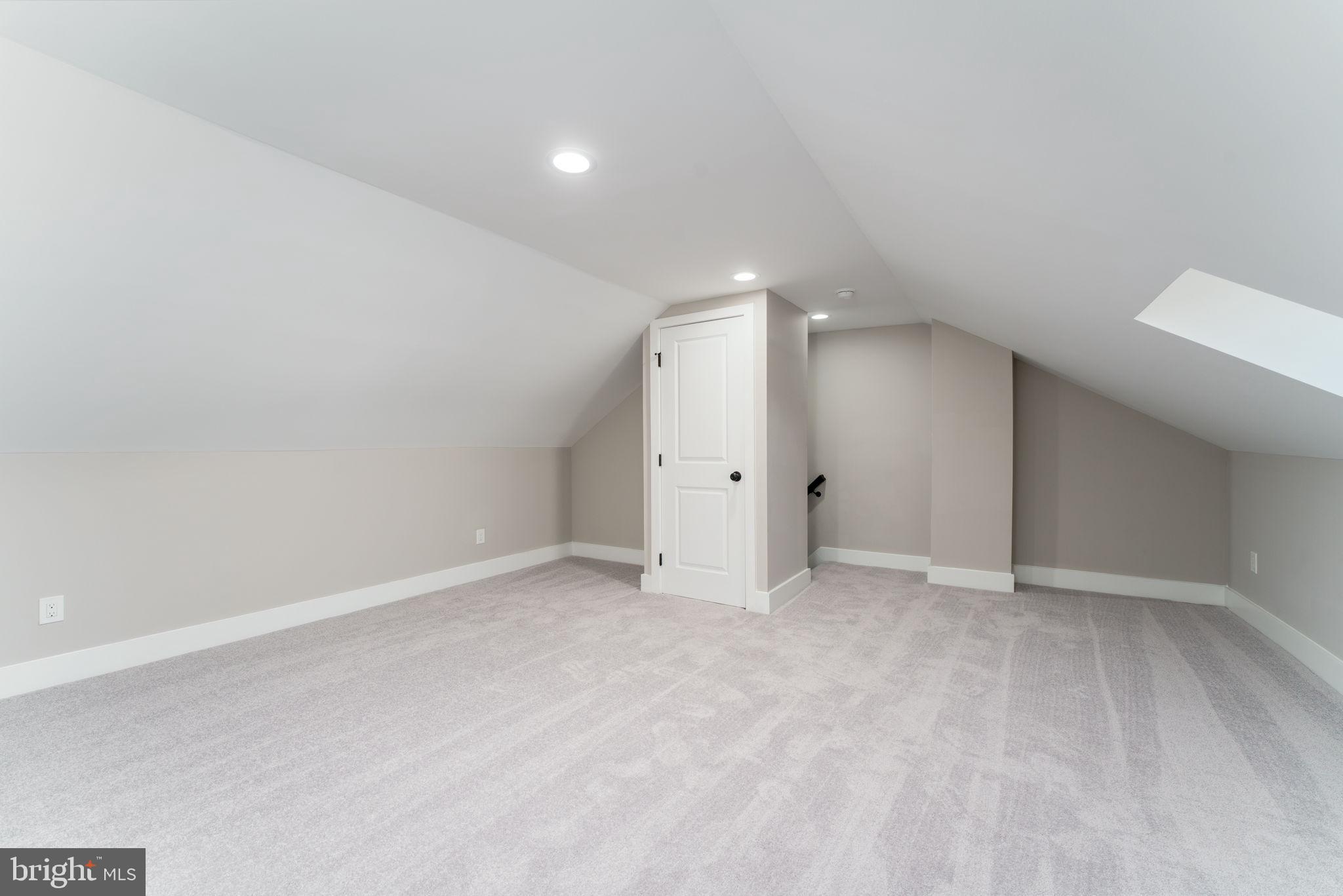 PERRING LOCH - Residential