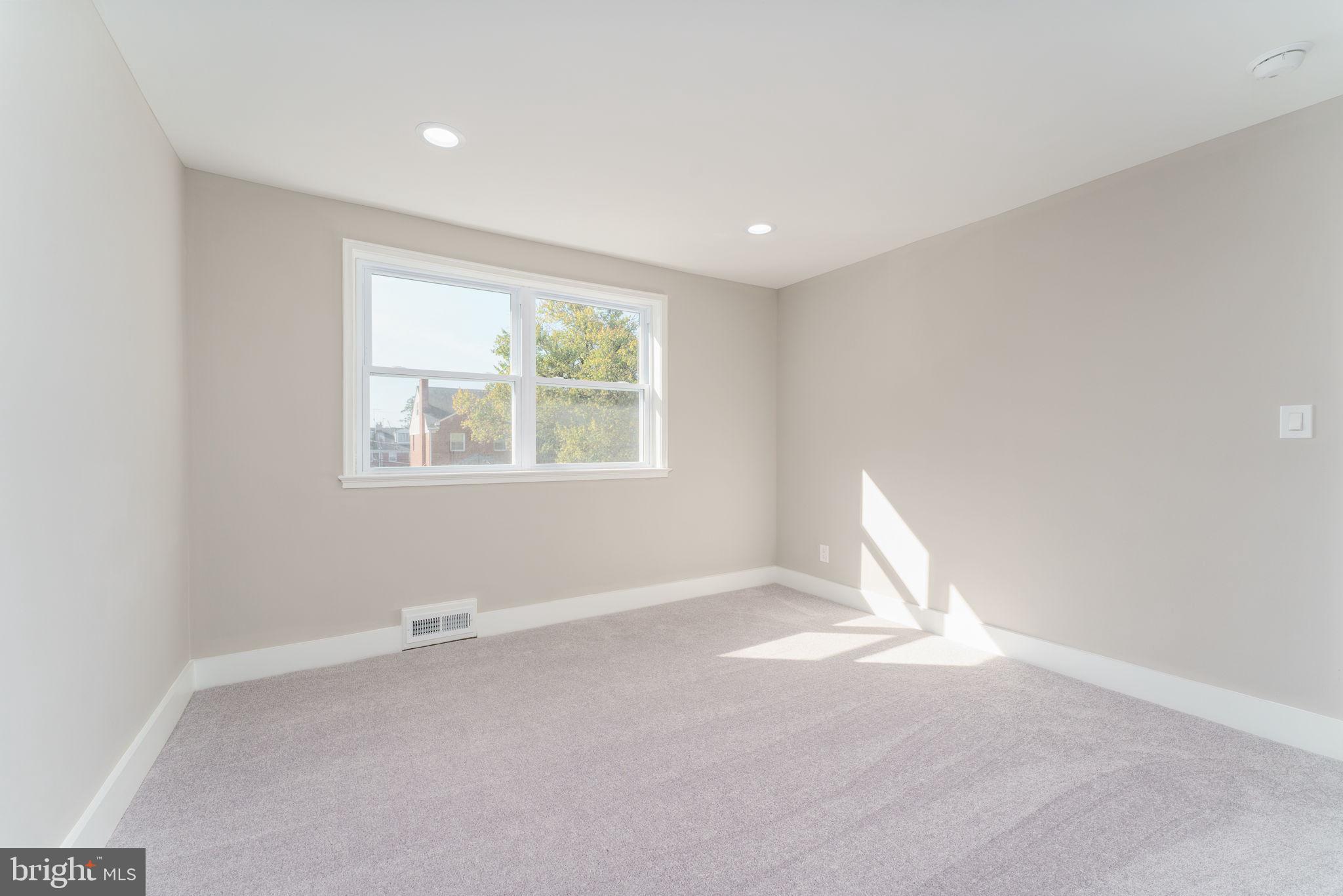 PERRING LOCH - Residential