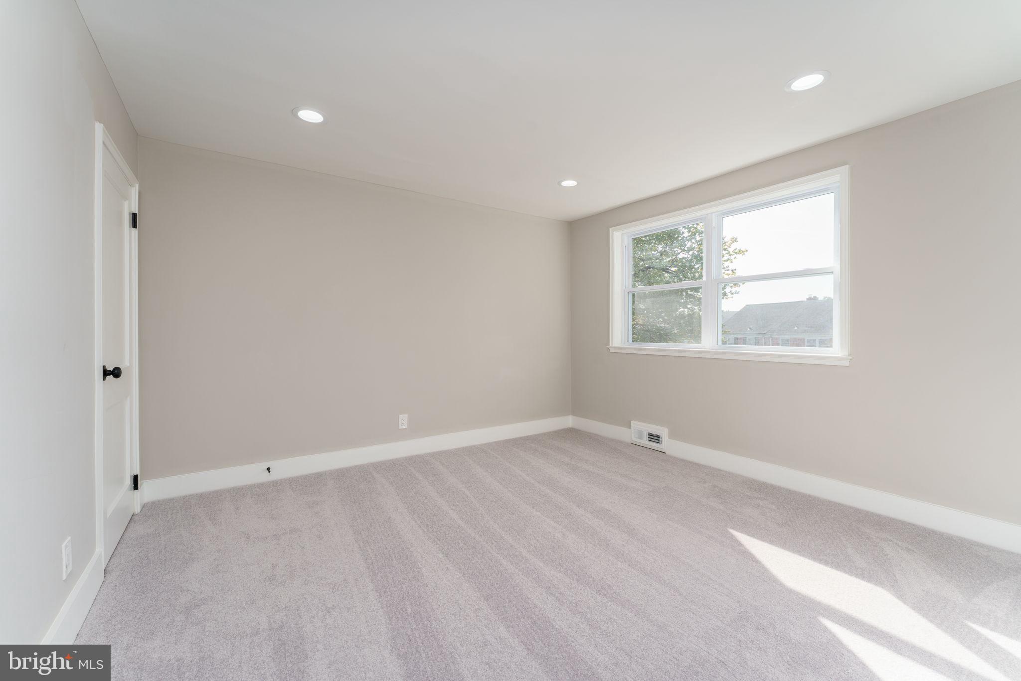 PERRING LOCH - Residential