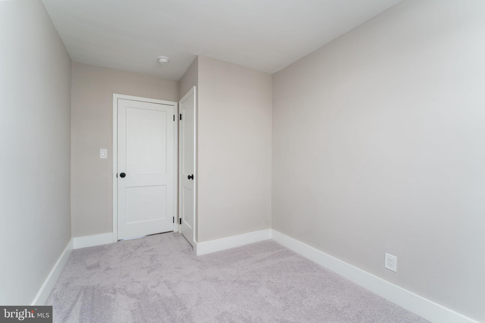 PERRING LOCH - Residential