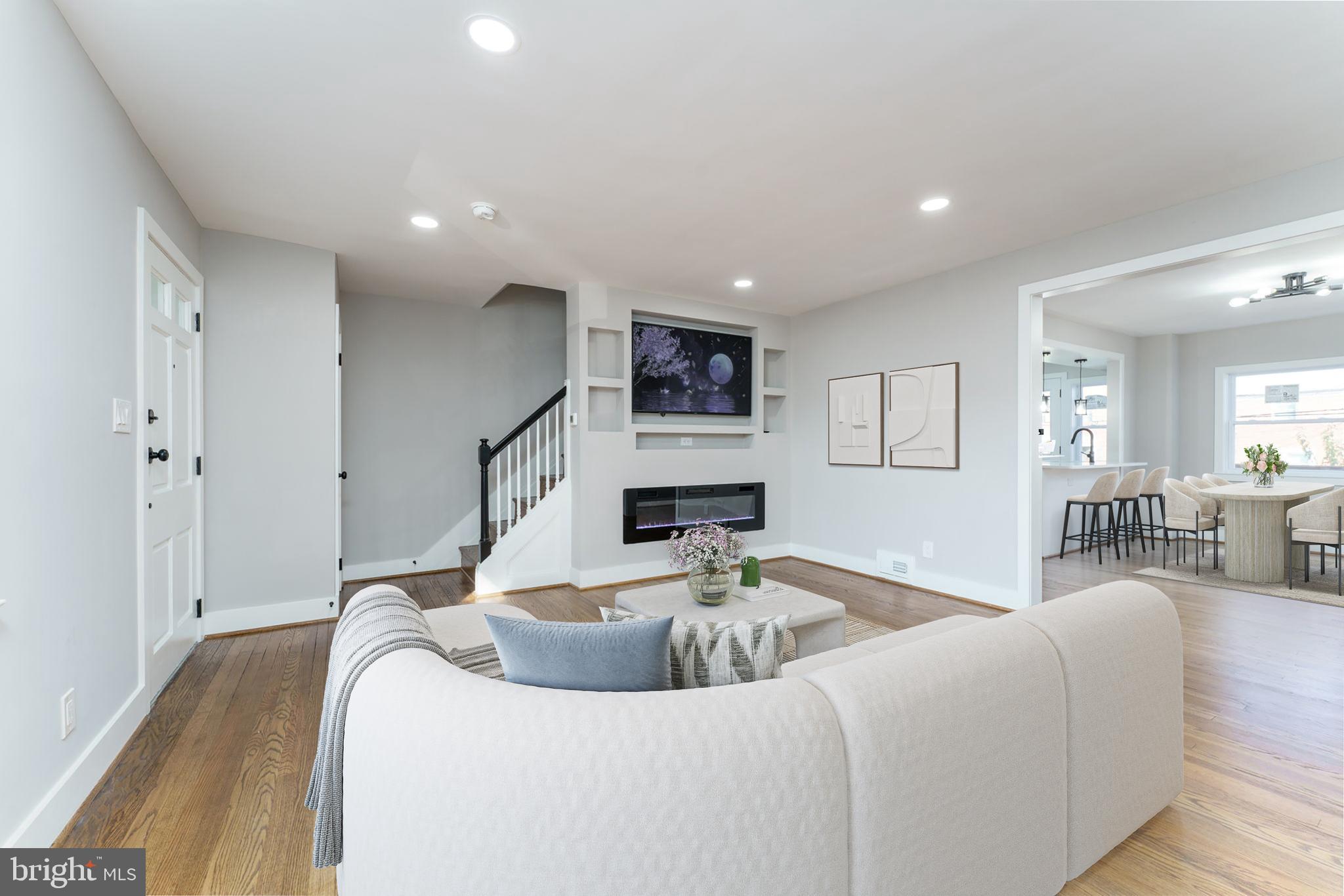 PERRING LOCH - Residential