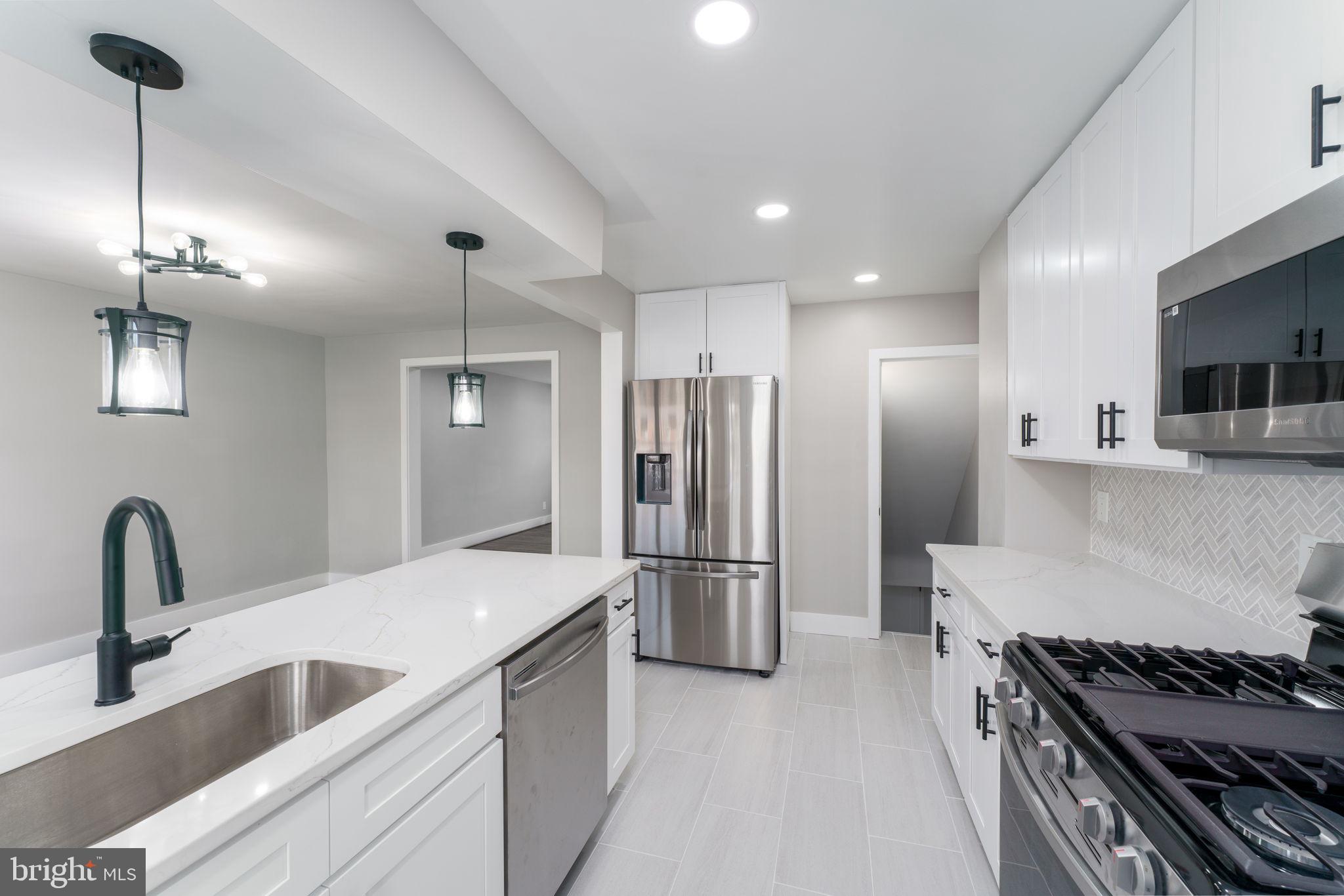 PERRING LOCH - Residential