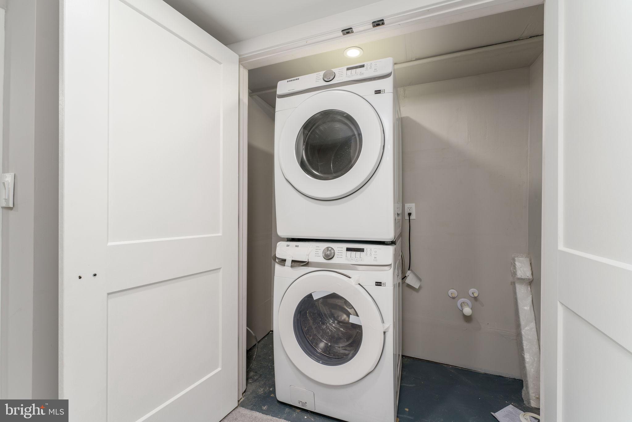 PERRING LOCH - Residential