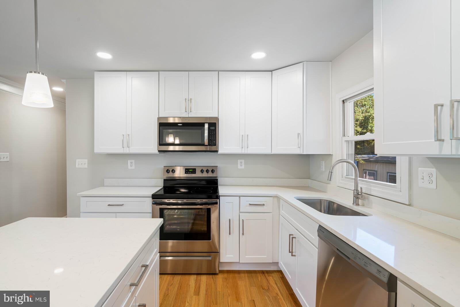 DALE CITY - Residential