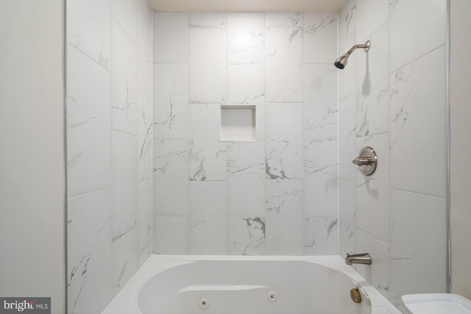 DALE CITY - Residential