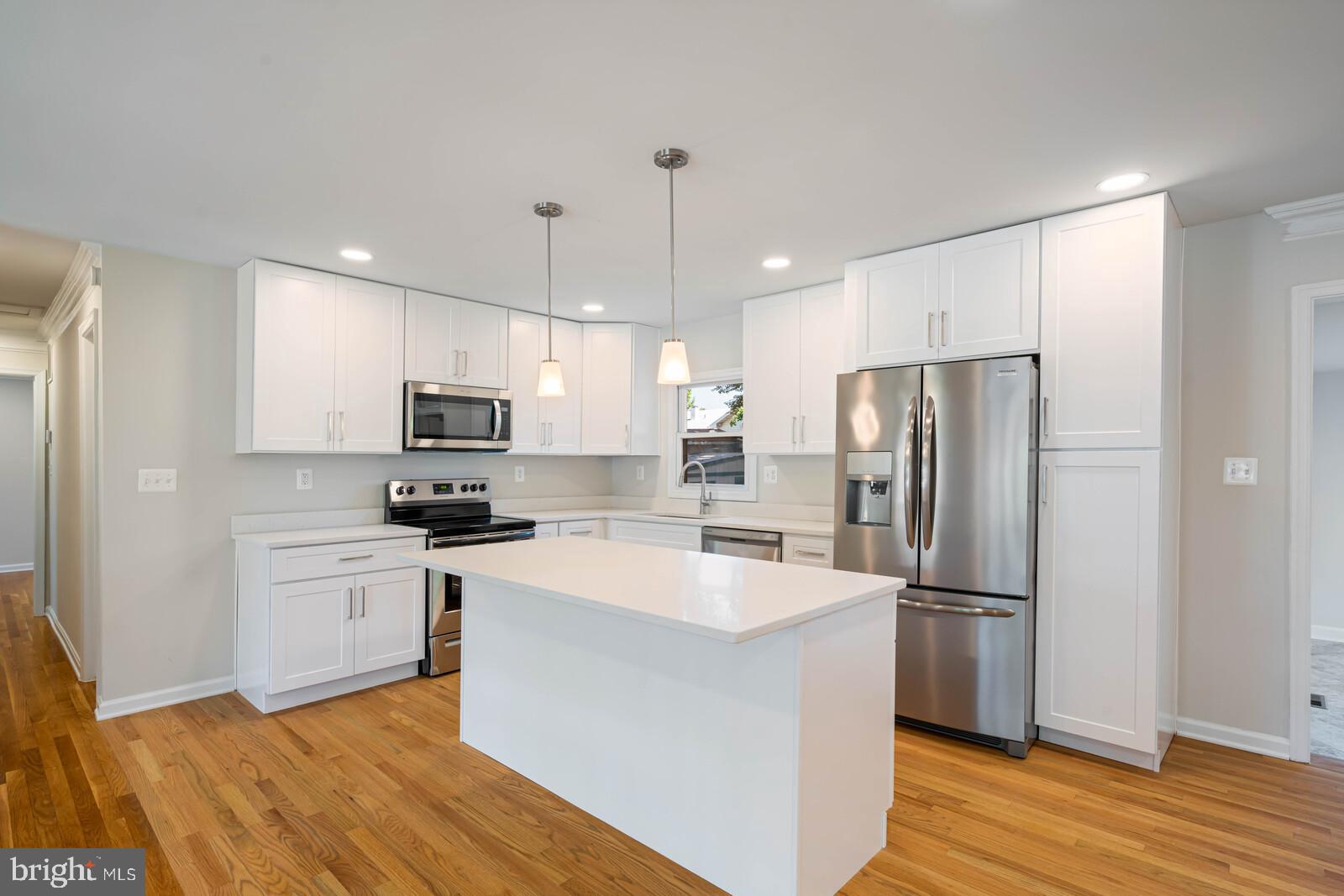 DALE CITY - Residential