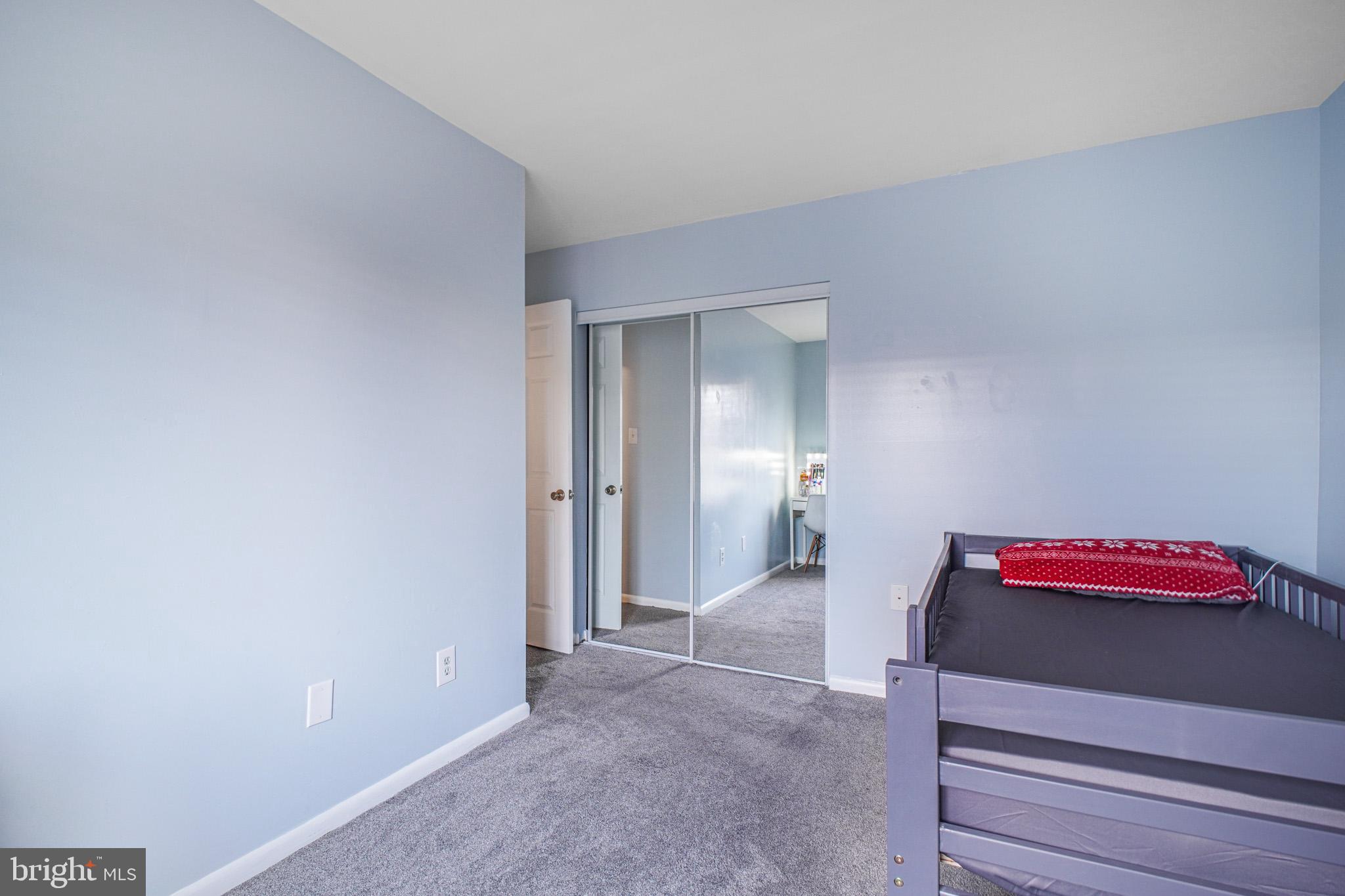 REFLECTION LAKE - Residential