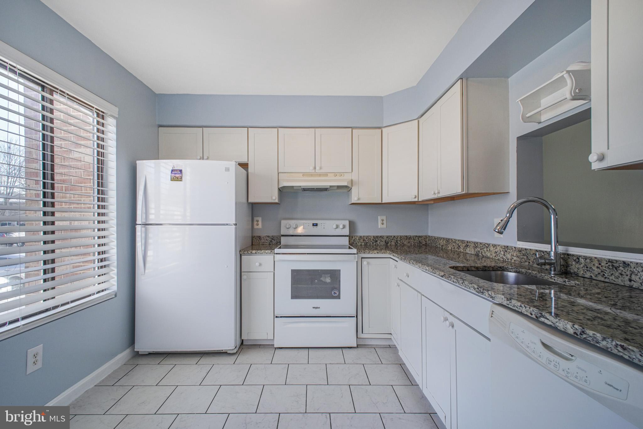 REFLECTION LAKE - Residential