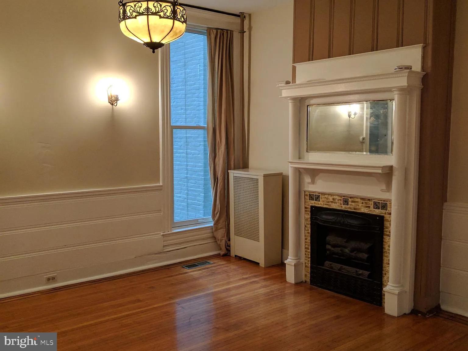 CHARLES VILLAGE - Residential Lease
