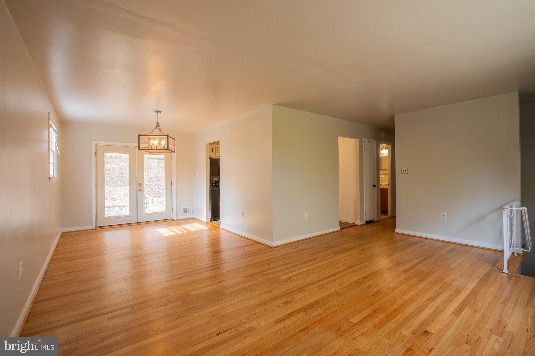 FORT WASHINGTON - Residential Lease