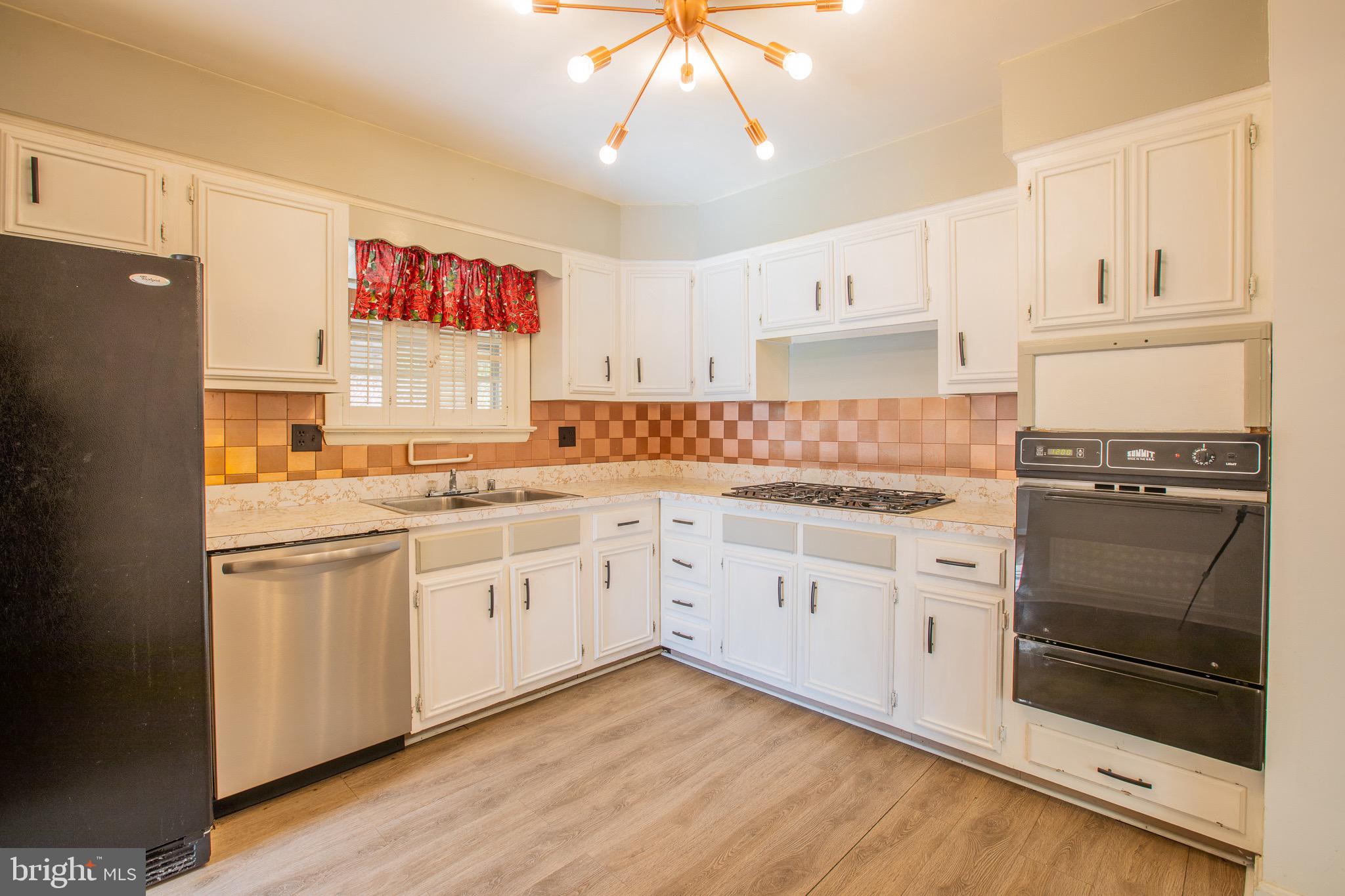 FORT WASHINGTON - Residential Lease